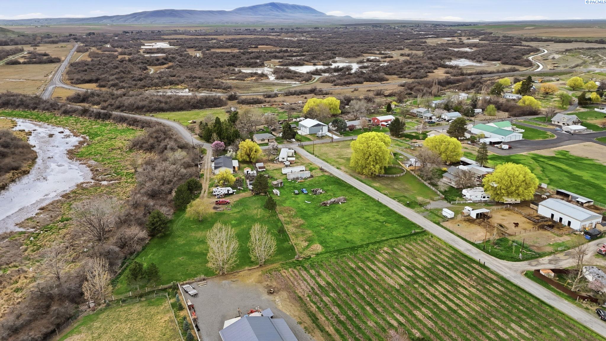 80903 Weidle Rd, West Richland, WA 99353