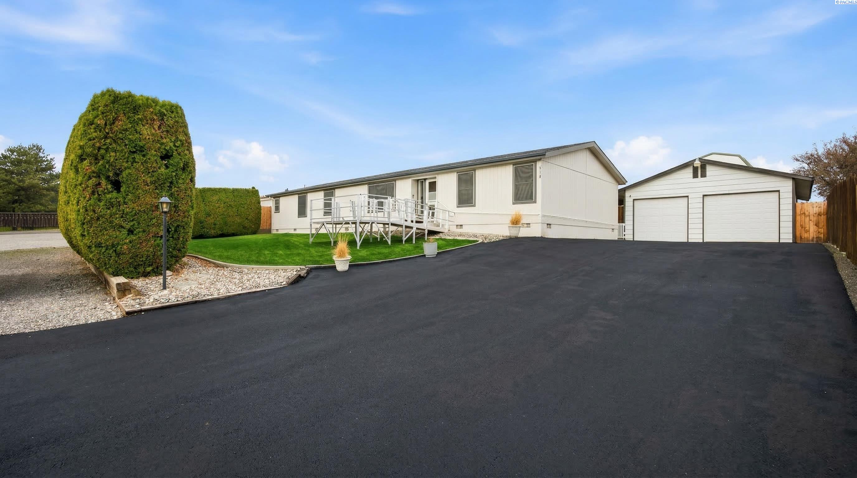 3110 24th Ave, Kennewick, WA 99337