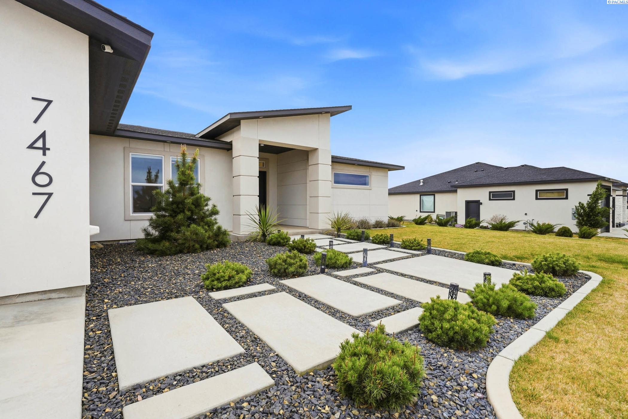 7467 22nd , Kennewick, WA 99338