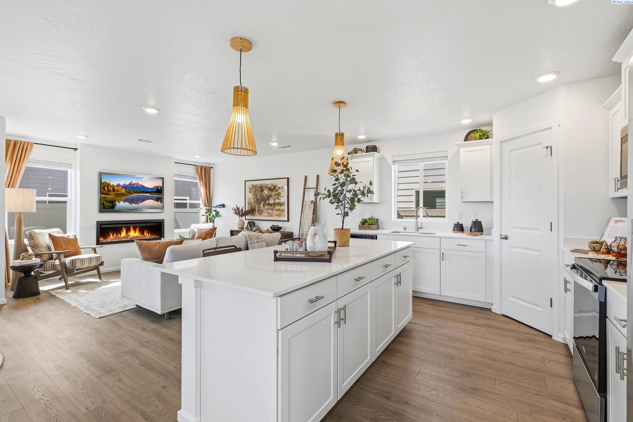 6415 Sandstone Dr, Pasco, WA 99301