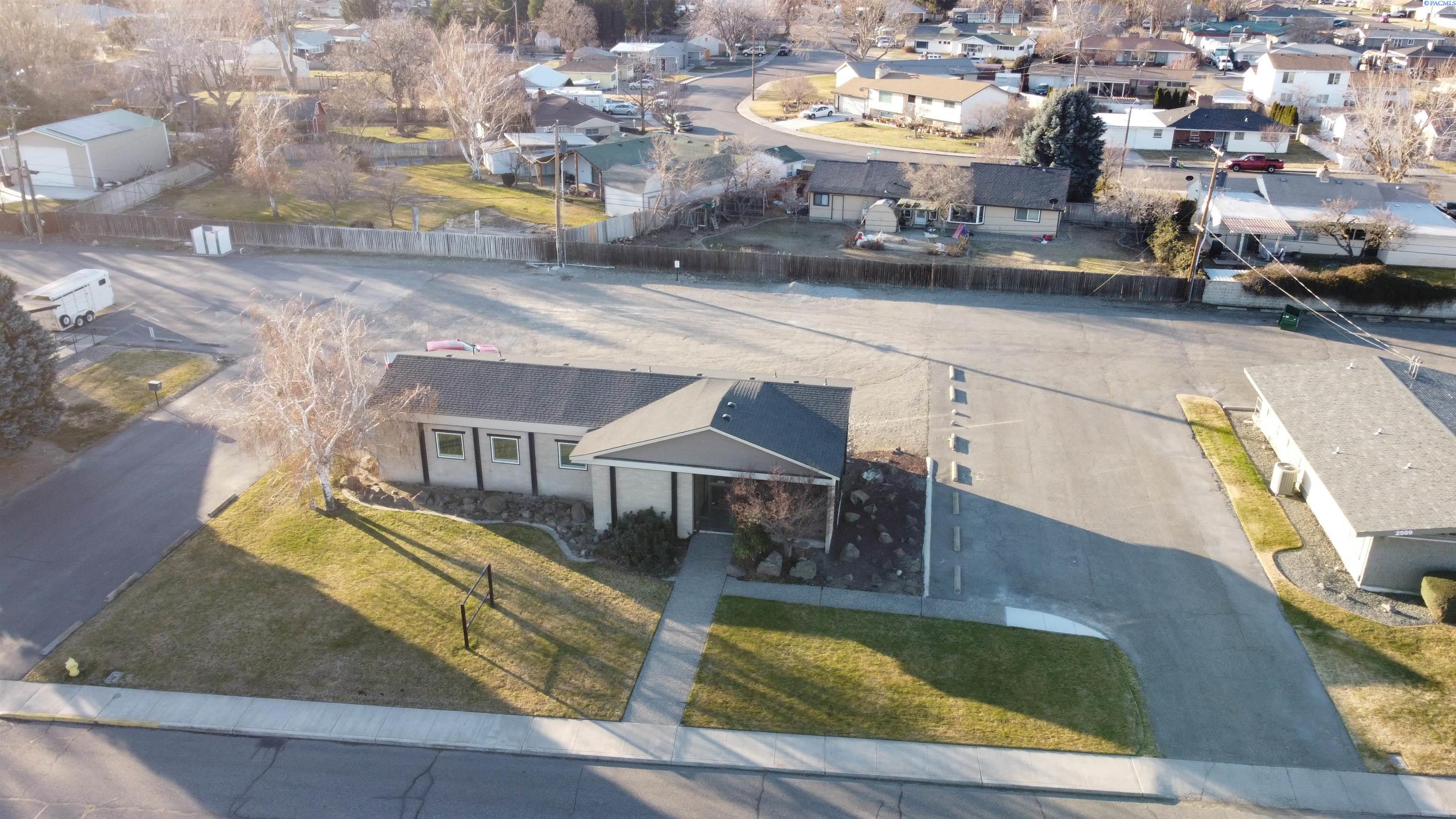 2427 W Falls Ave, Kennewick WA