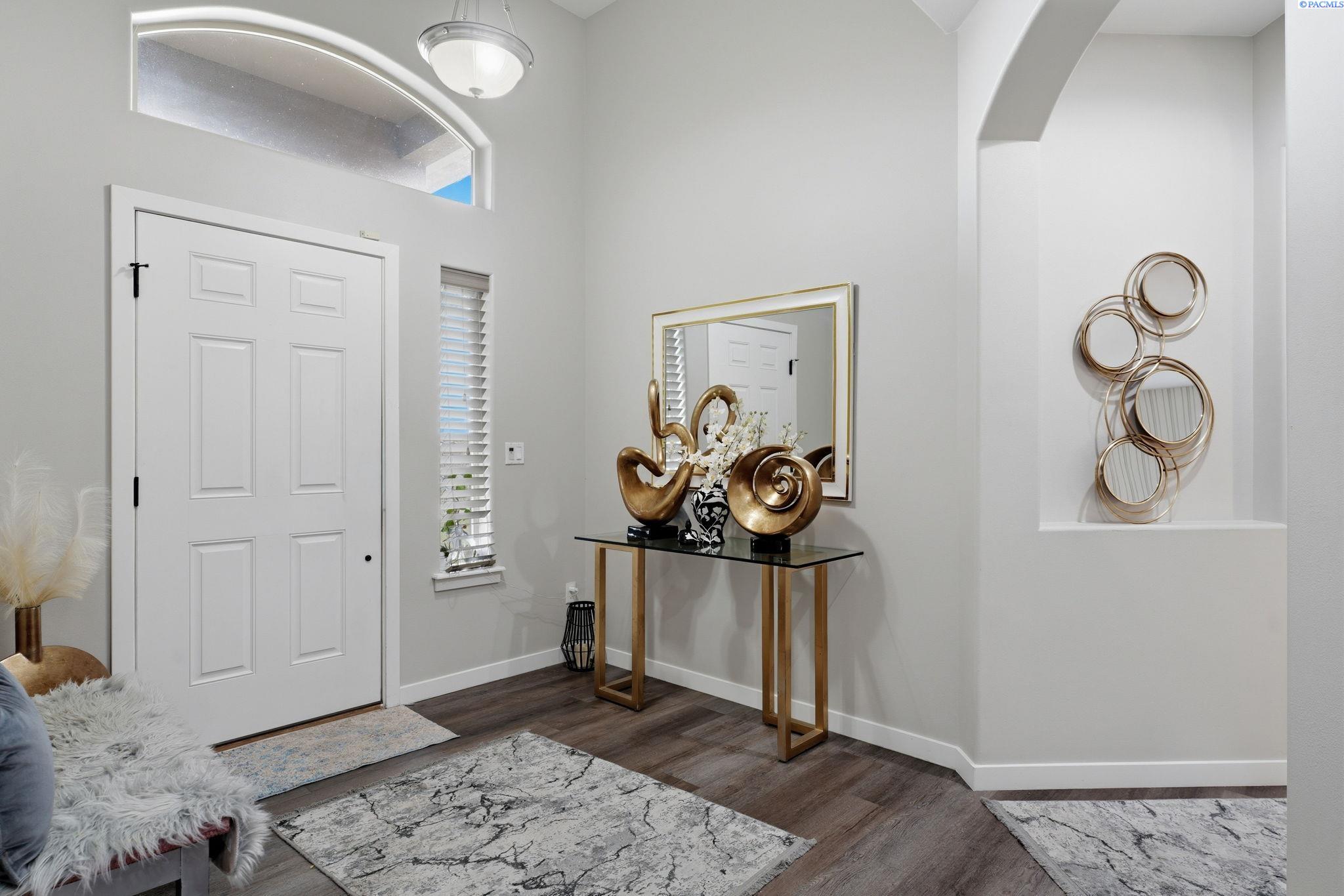 497 Charbonneau Dr, Richland, WA 99352