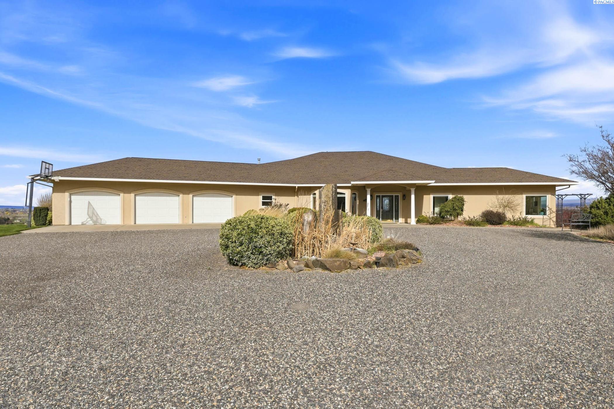 21509 Davlor Pr Sw, Prosser, WA 99350-8814