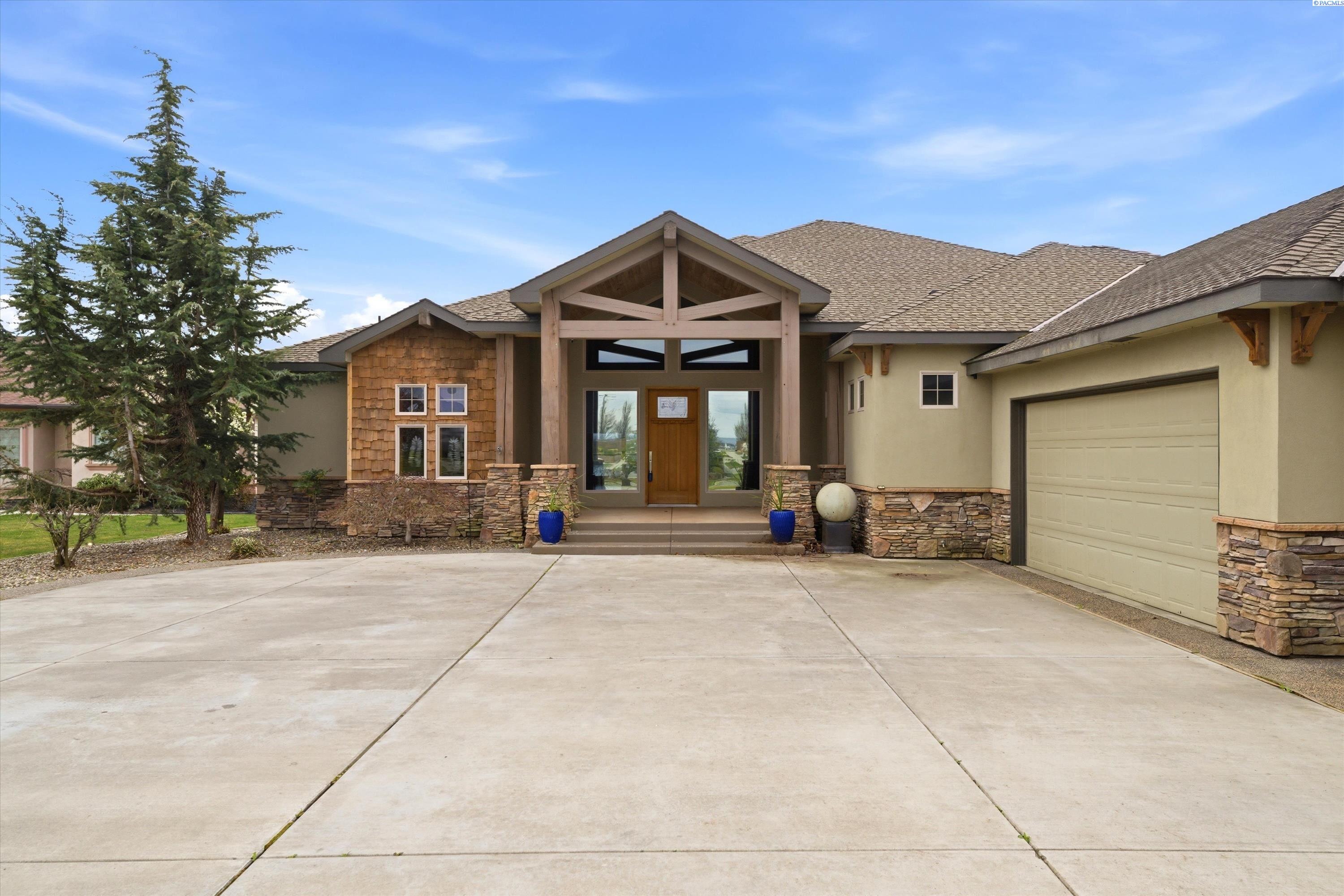 4604 Shoreline Ct, Pasco, WA 99301