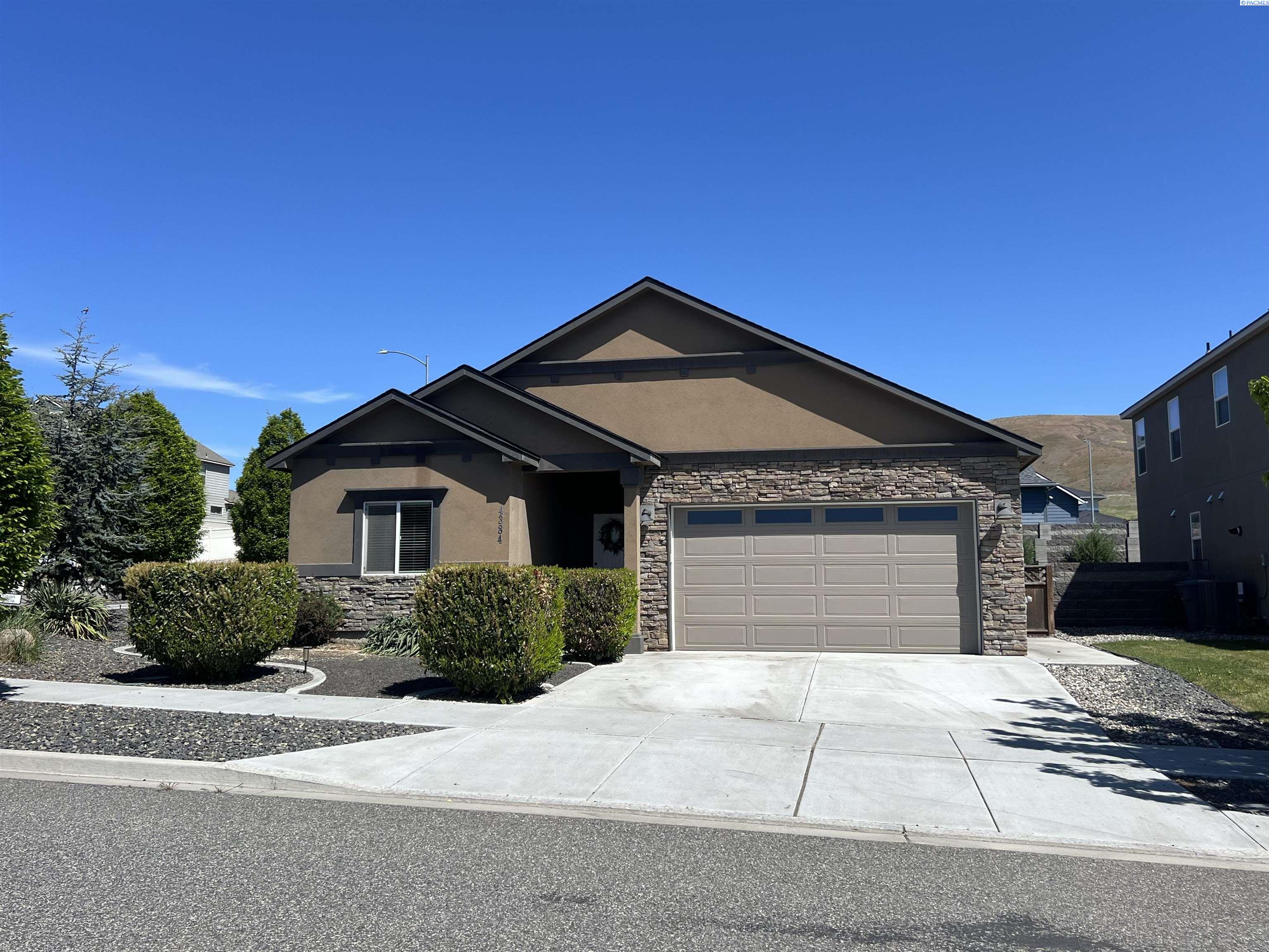 4384 Corvina St, Richland, WA 99352