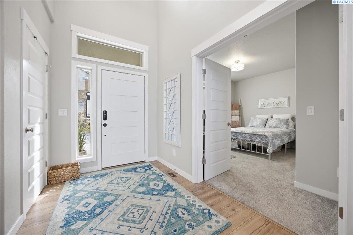 6557 Argos St, West Richland, WA 99353