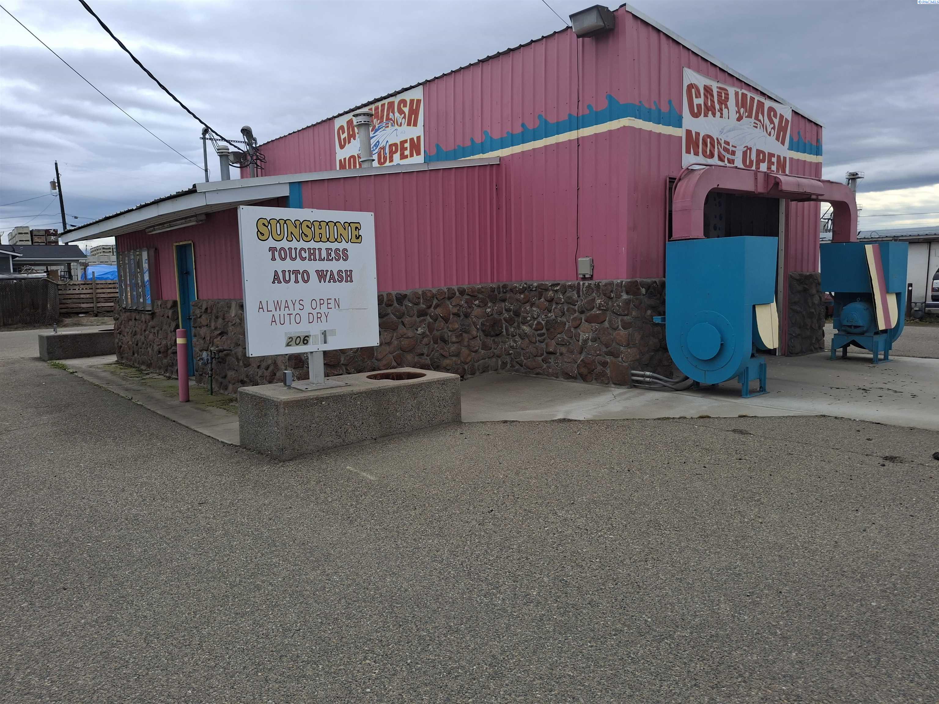 206 N 1st Street, Sunnyside WA