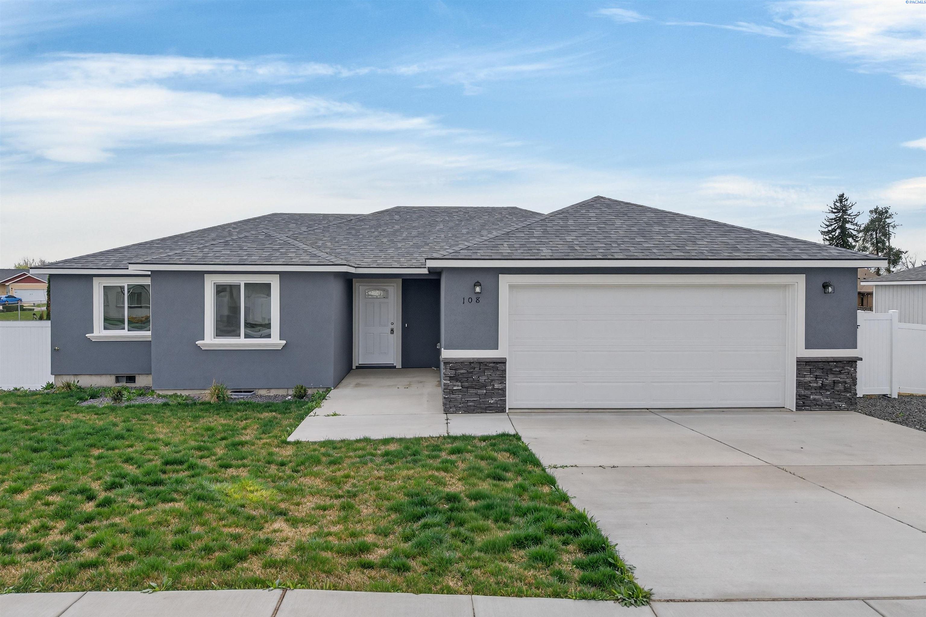 108 Luli St, Grandview, WA 99301