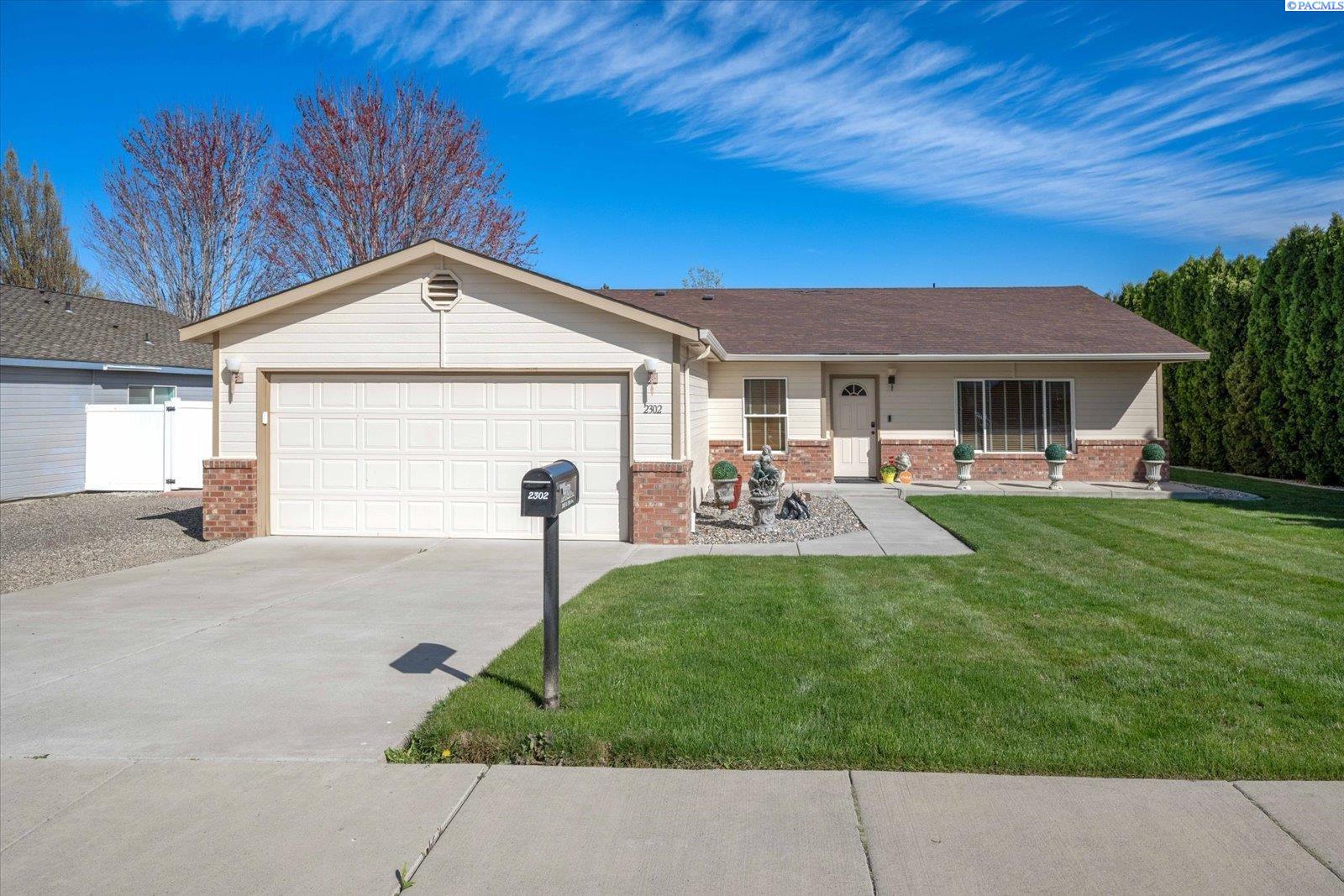 2302 20th Ave, Kennewick, WA 99337