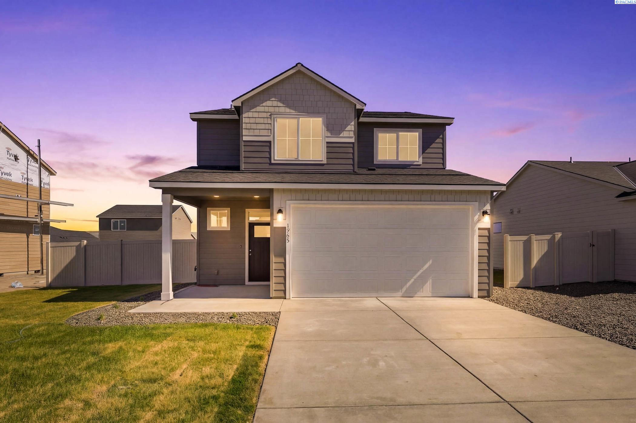 1208 18th St, Benton City, WA 99320