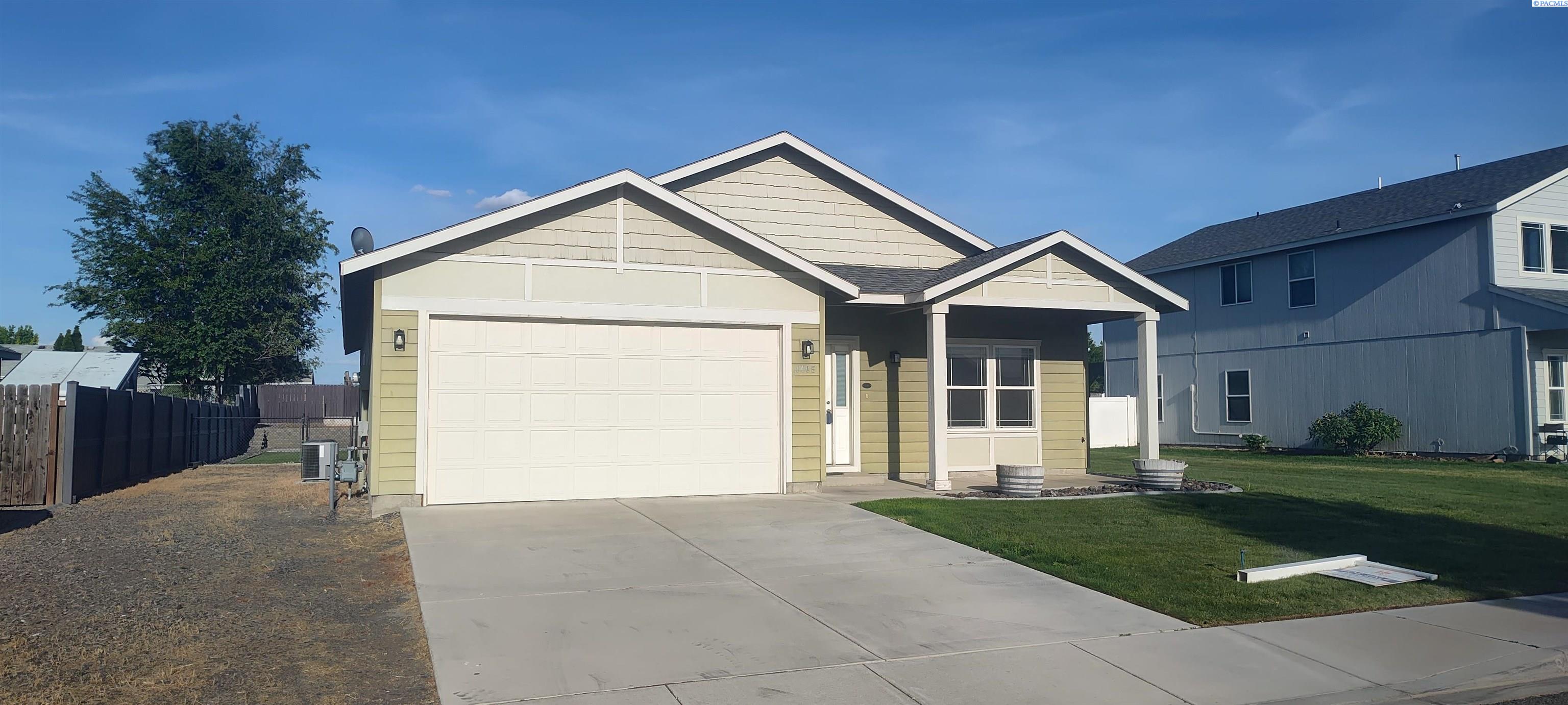 4405 Phoenix Ln, Pasco, WA 99301