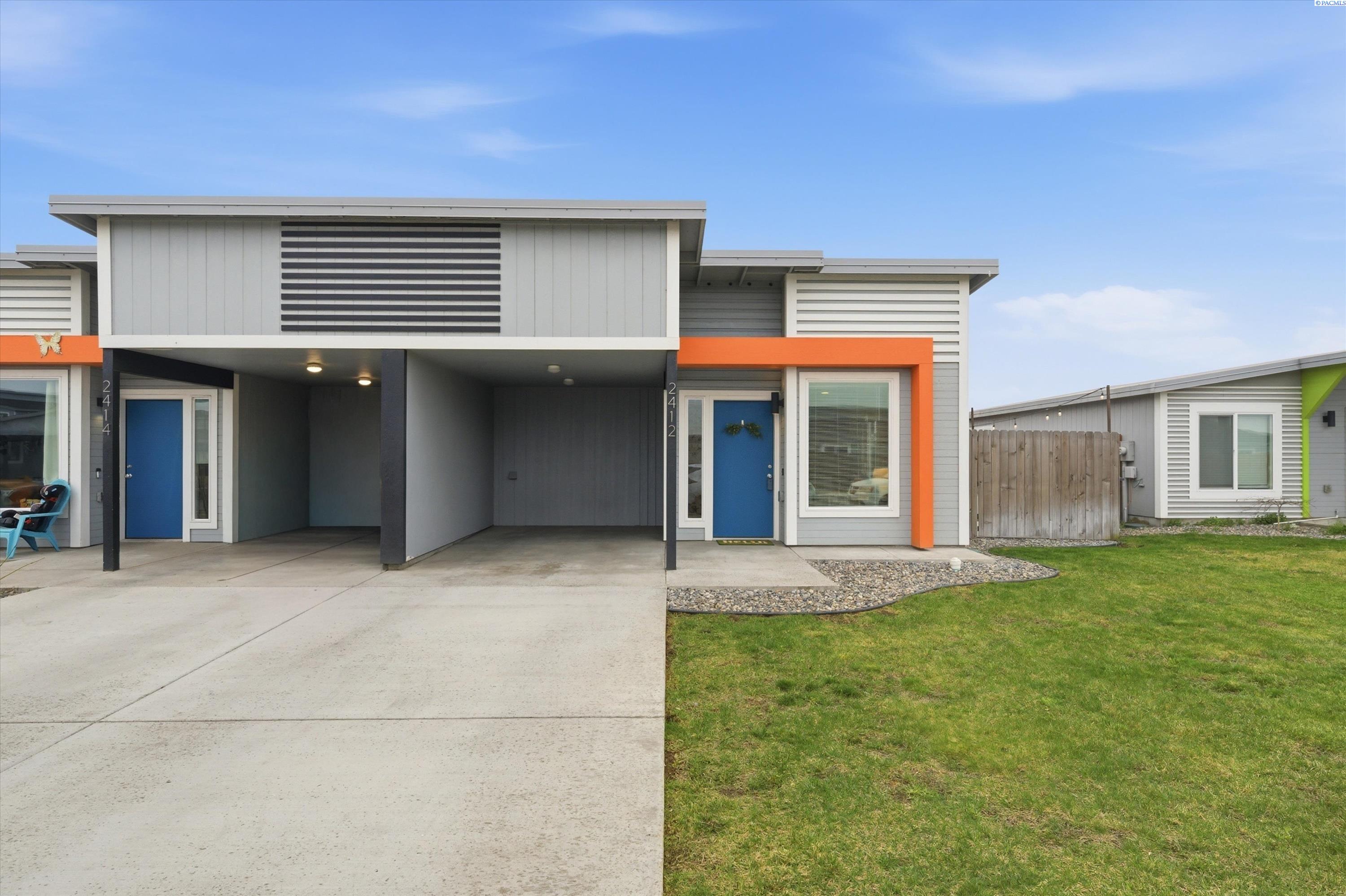 2412 Helena St, Pasco, WA 99301