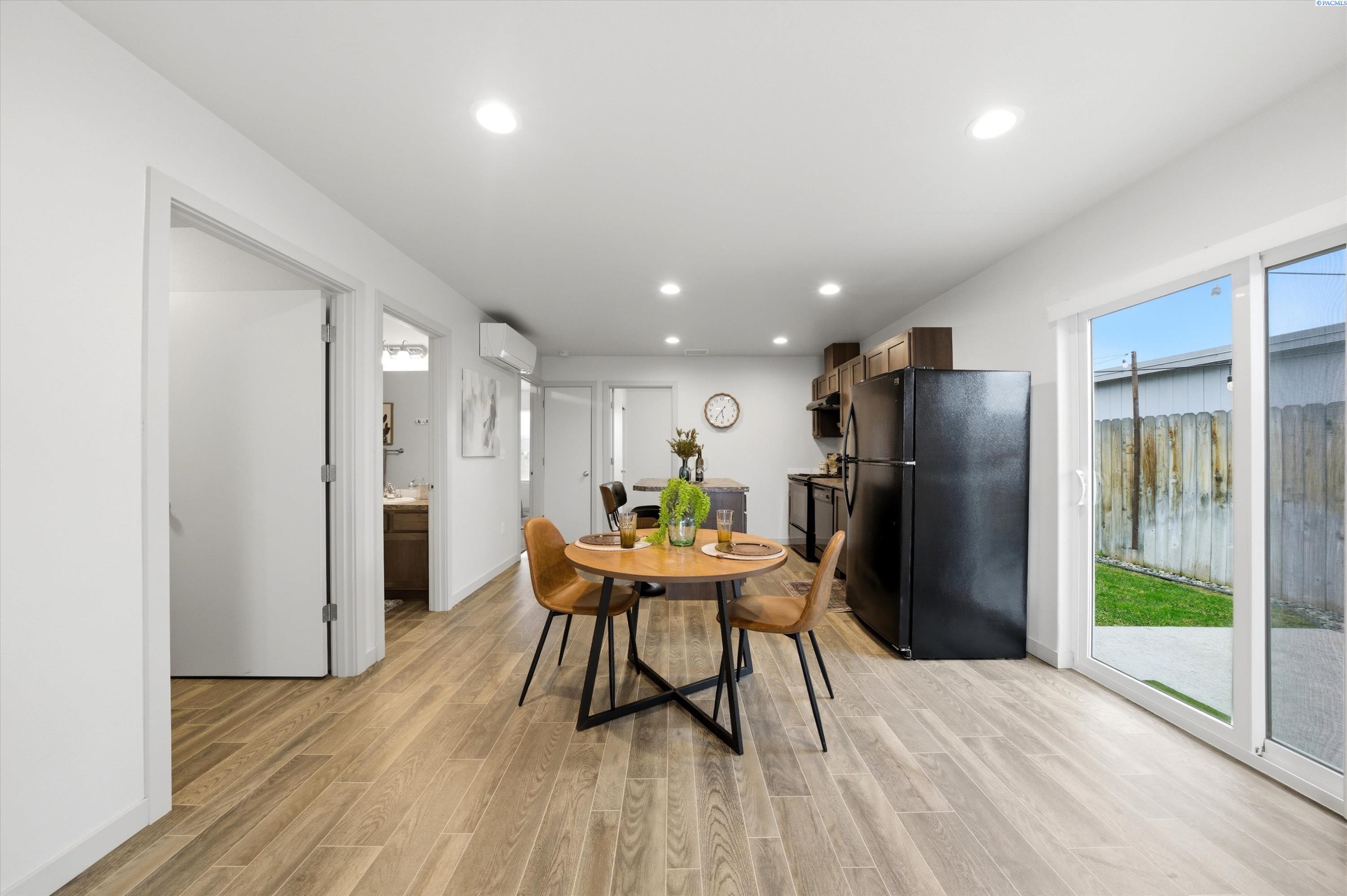 2412 Helena St, Pasco, WA 99301