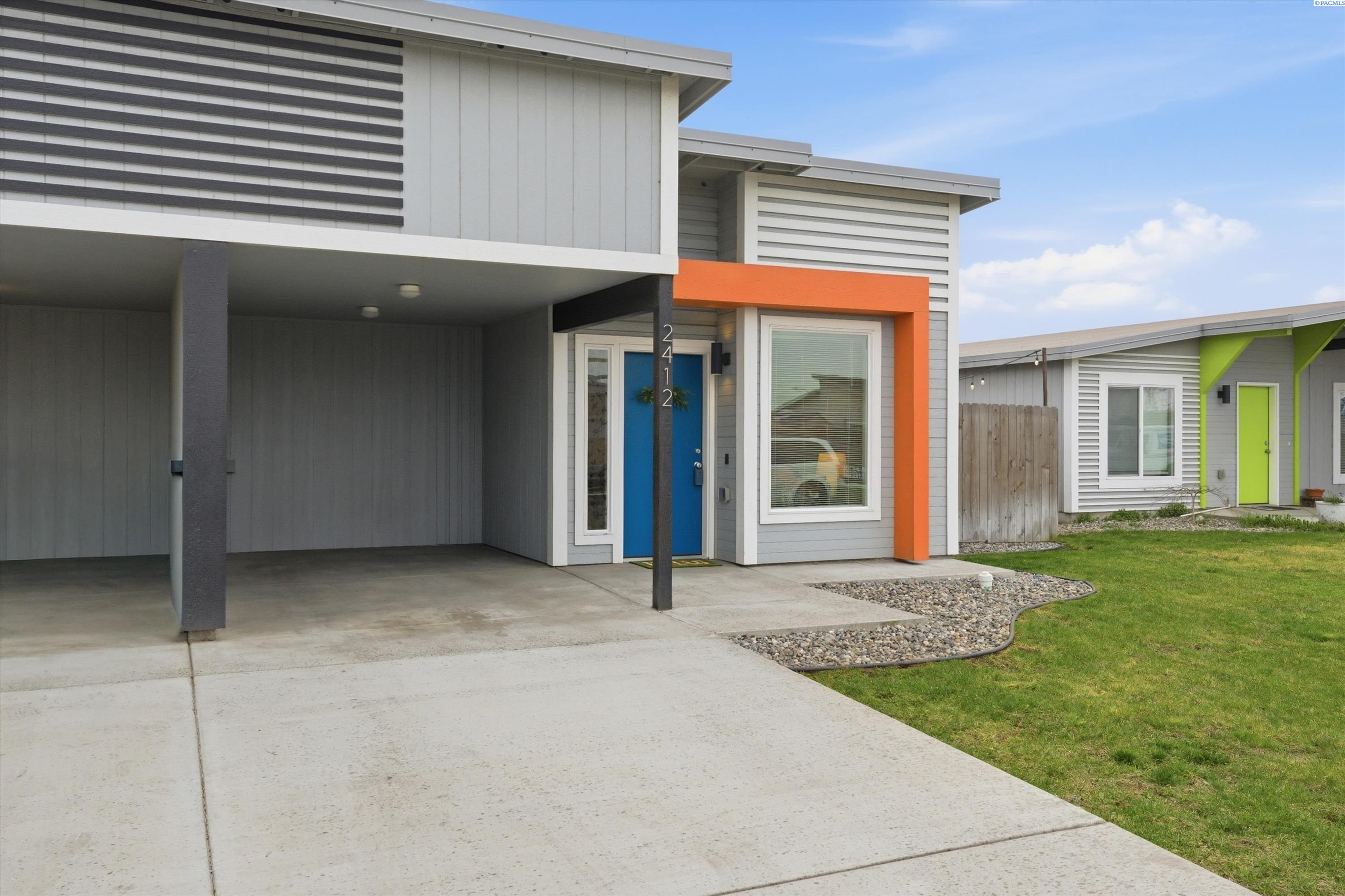 2412 Helena St, Pasco, WA 99301