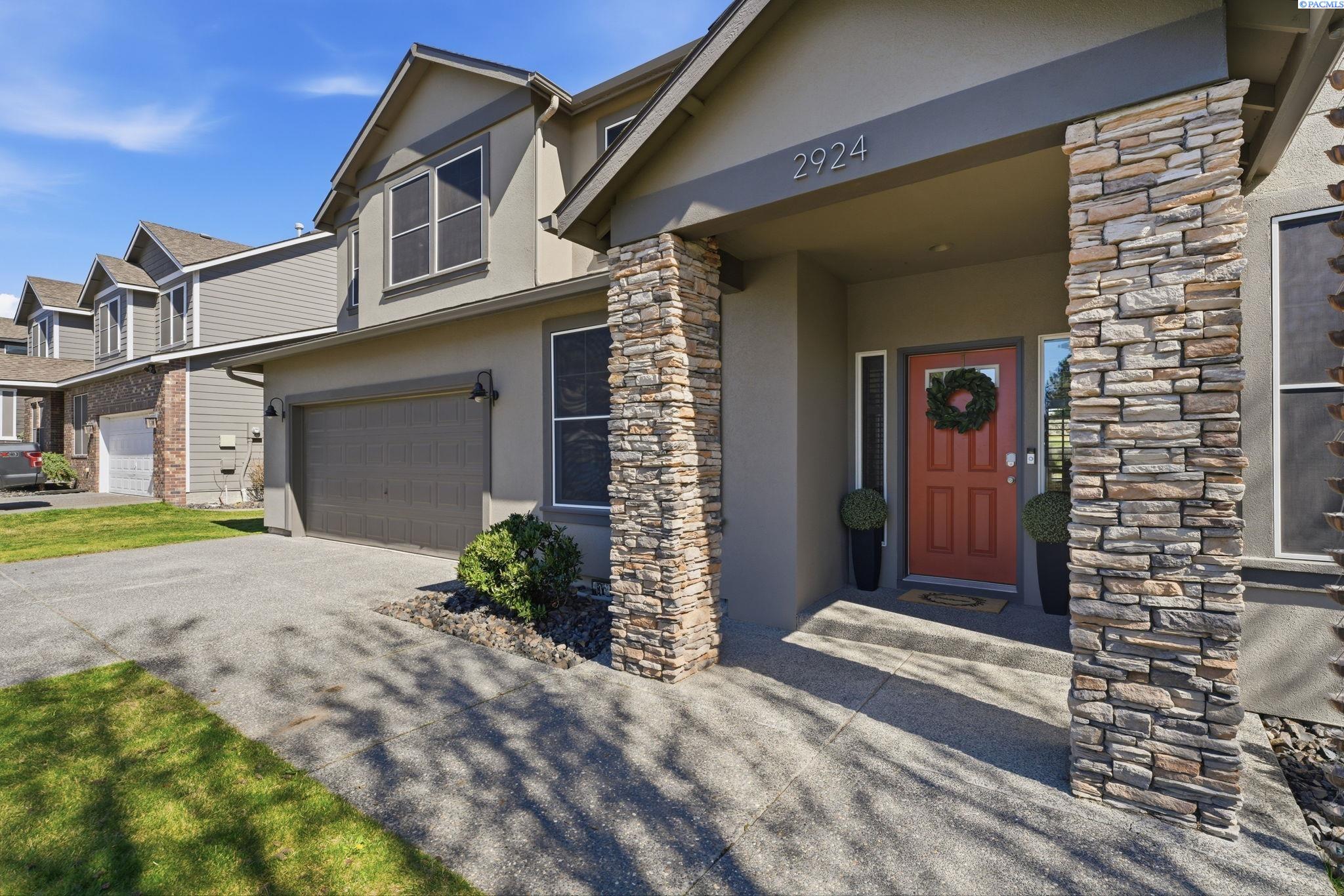 2924 Redrock Ridge Loop, Richland, WA 99354