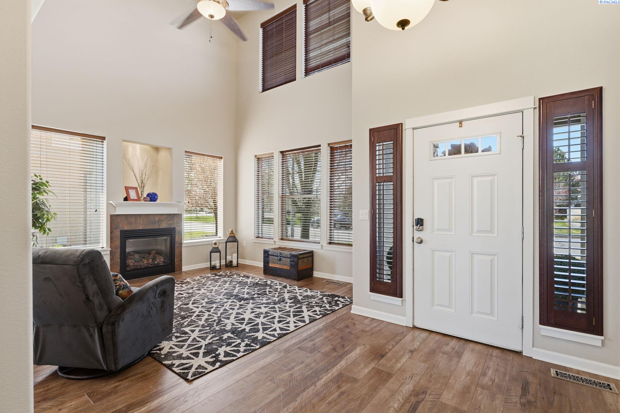 2924 Redrock Ridge Loop, Richland, WA 99354