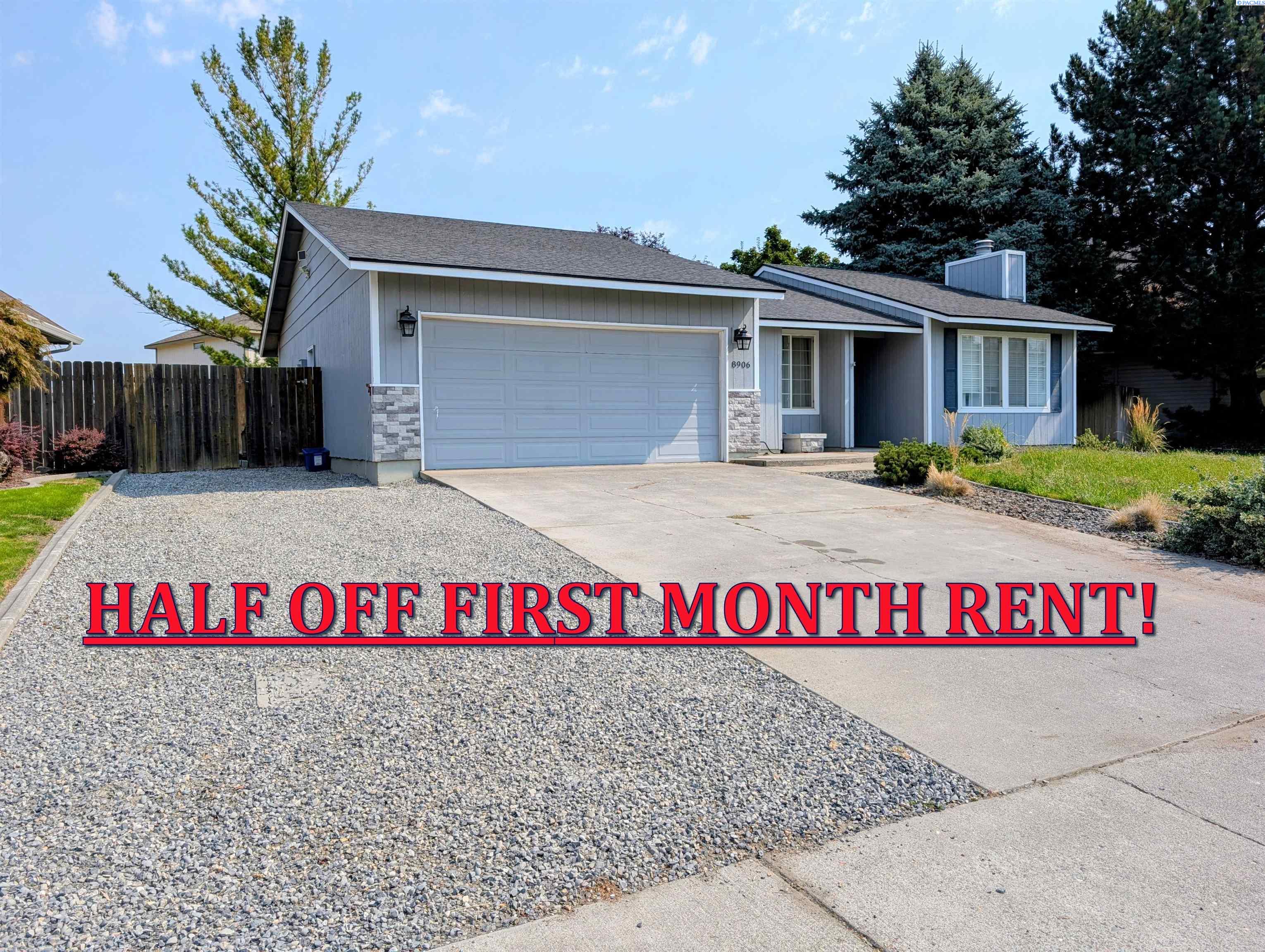 8906 Hood Ave, Kennewick, WA 99336