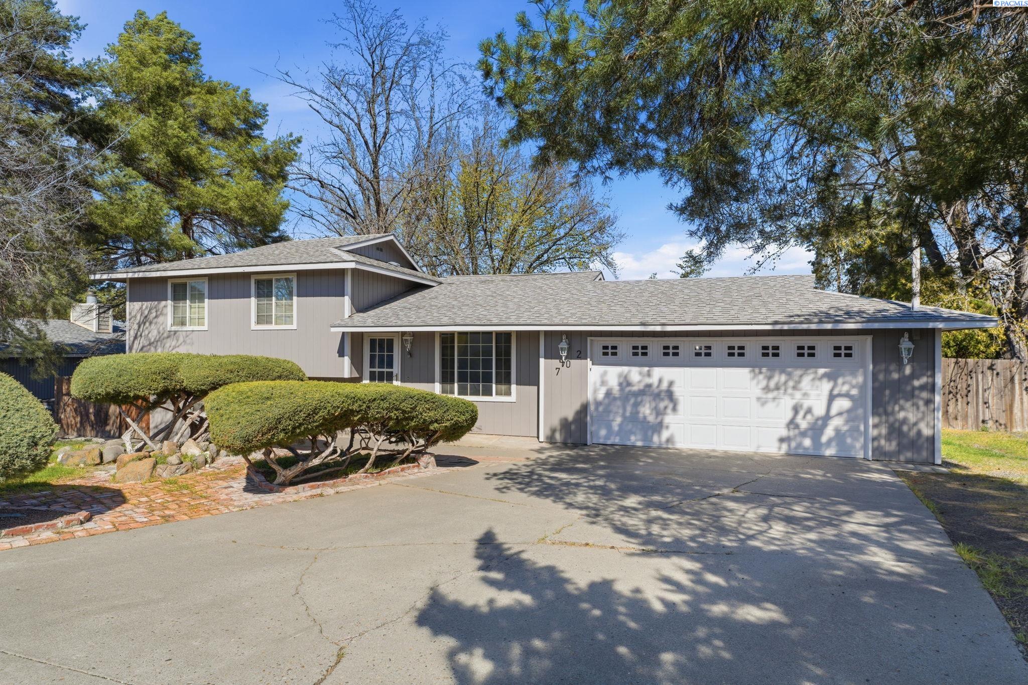 702 36th Pl, Kennewick, WA 99337