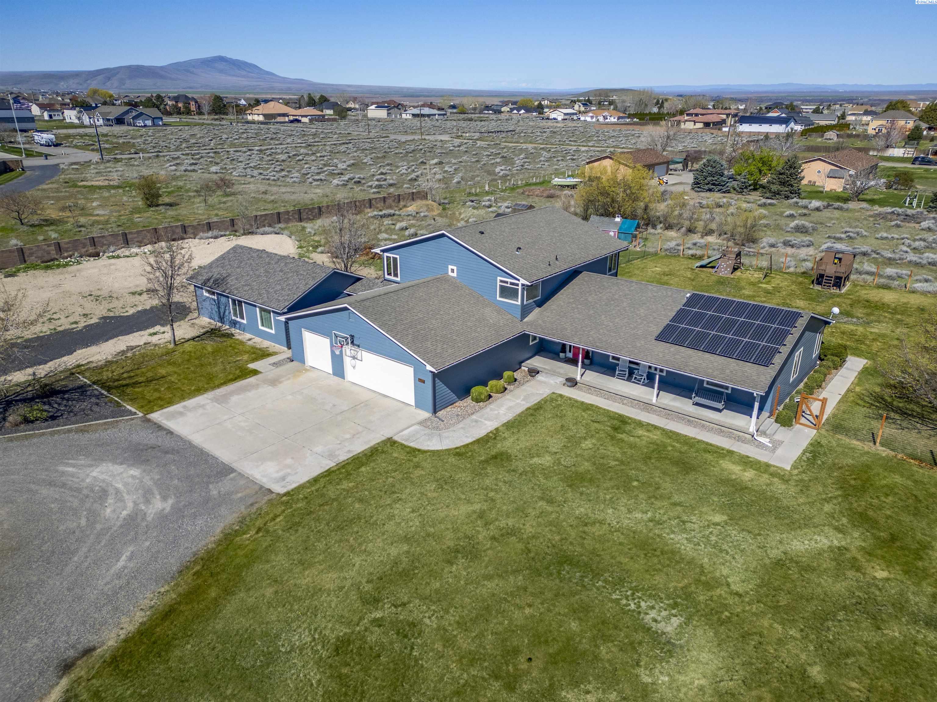 5600 Laurel Drive, West Richland WA 99353