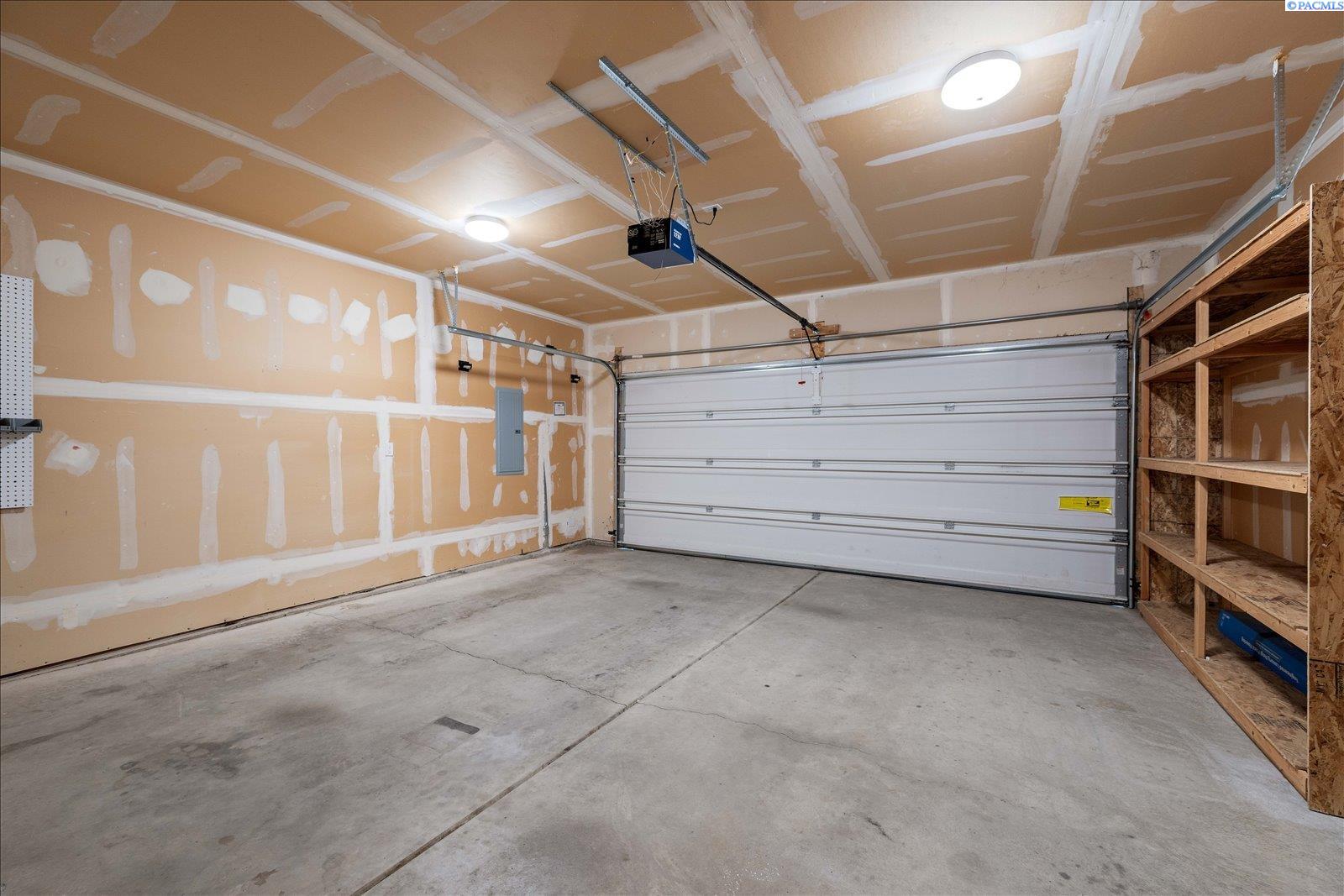 6007 Mia Ln, Pasco, WA 99301