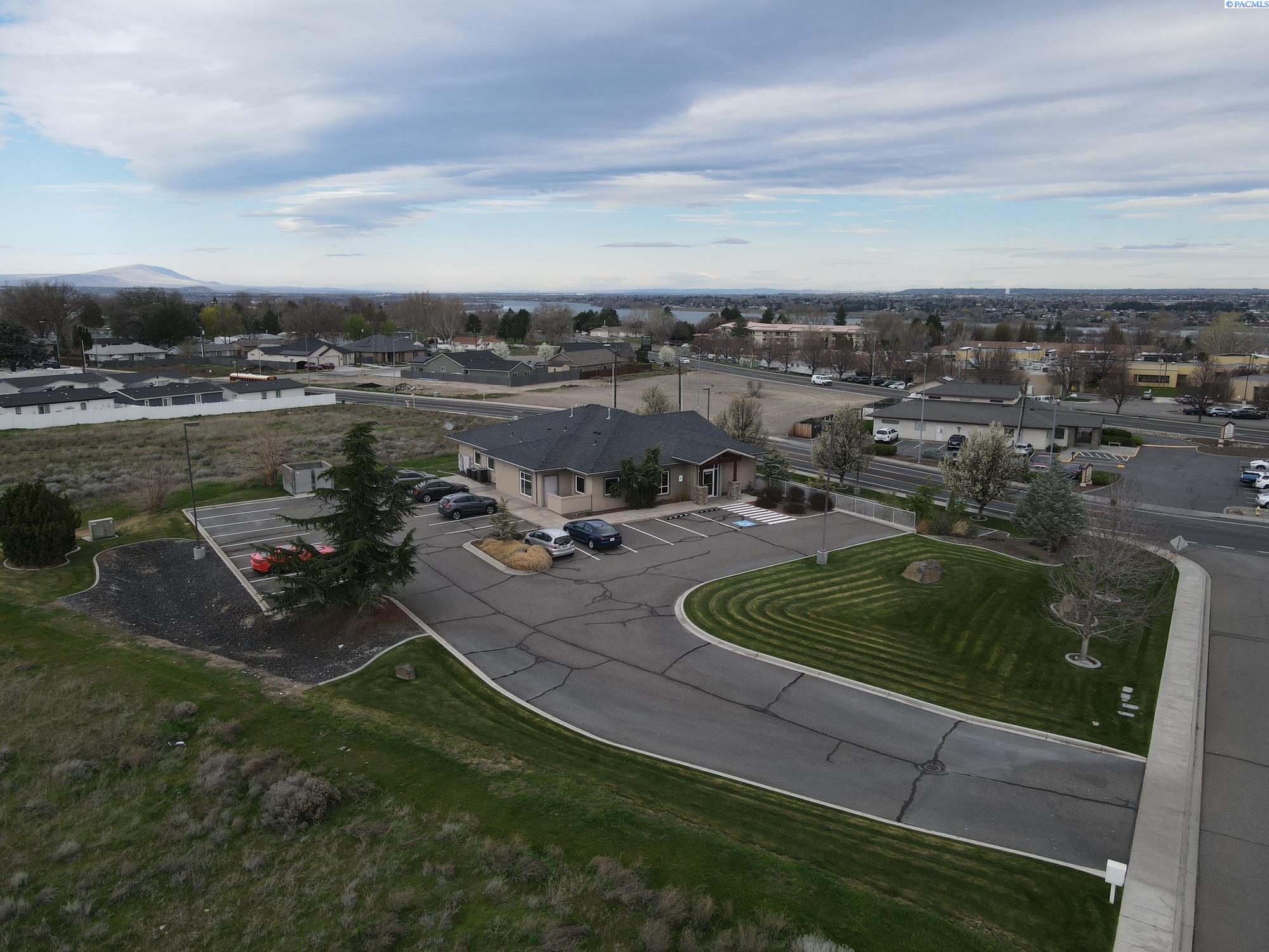 1123 Grant Pl, Kennewick, WA 99336