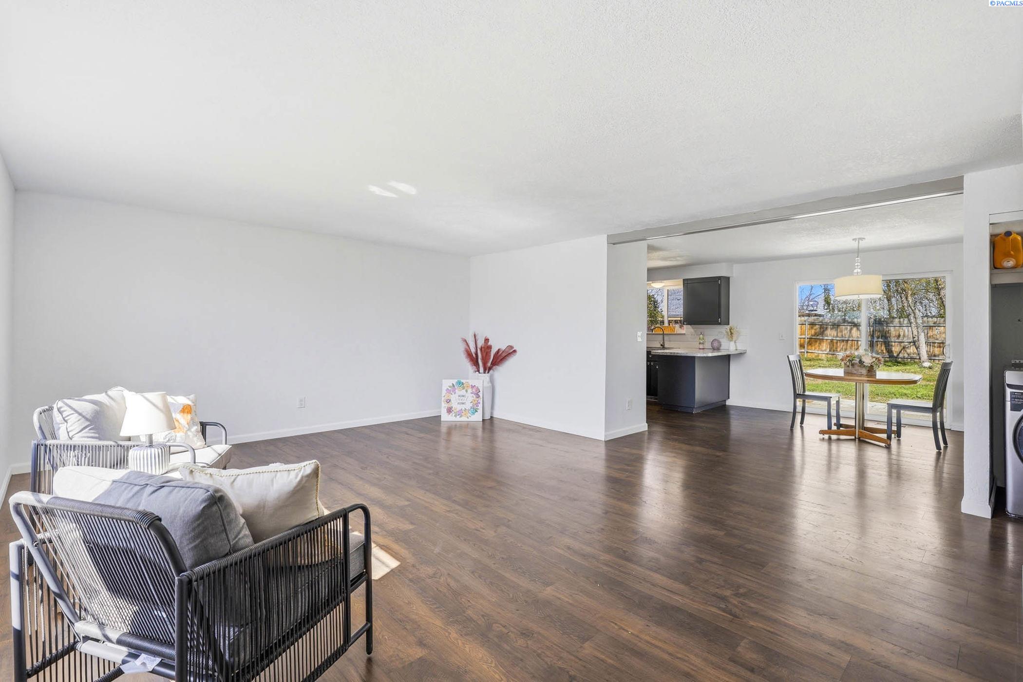 424 11th Ave, Kennewick, WA 99337