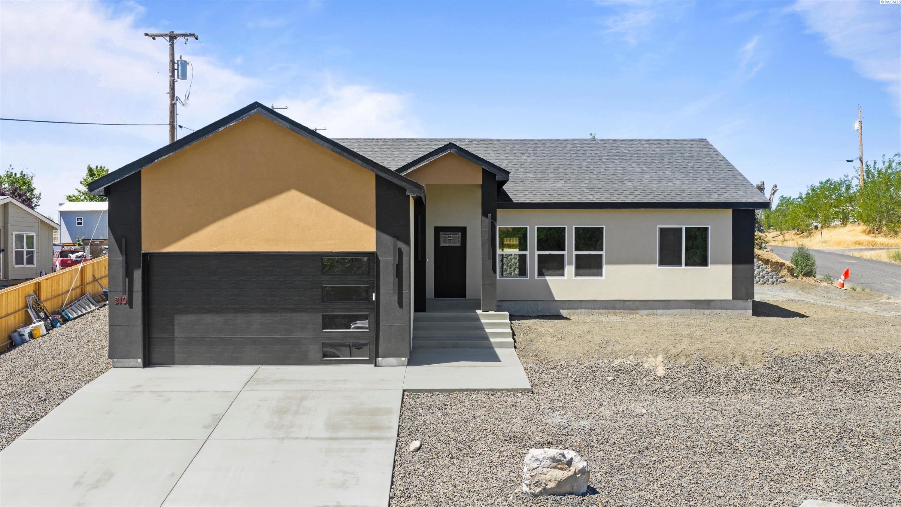 210 Caldona Ave, Mesa, WA 99343