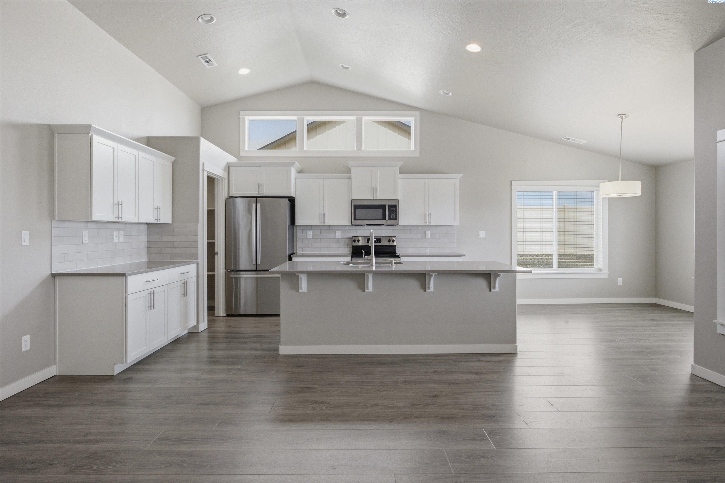 1419 Kelandren Dr, Prosser, WA 99350