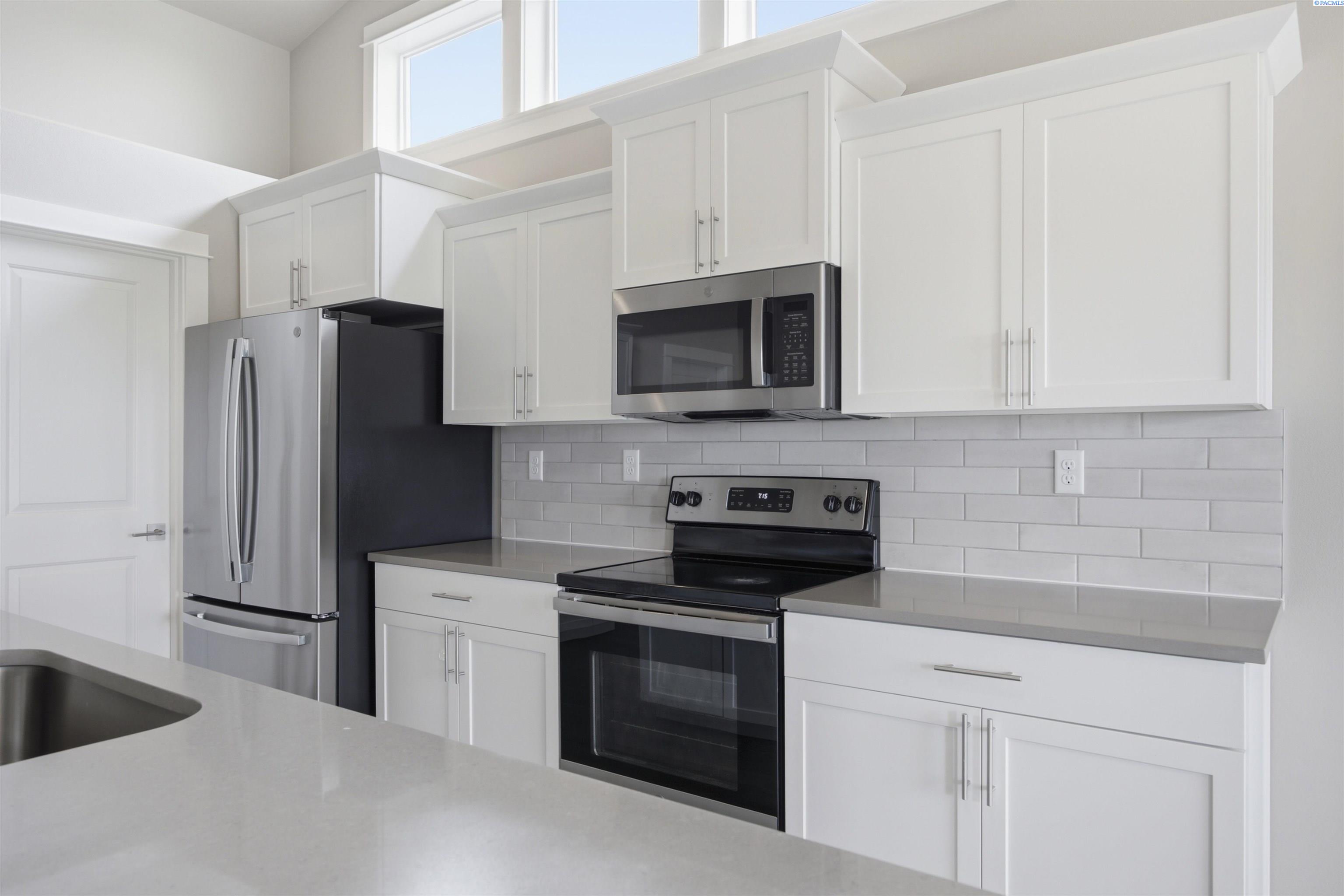 1419 Kelandren Dr, Prosser, WA 99350