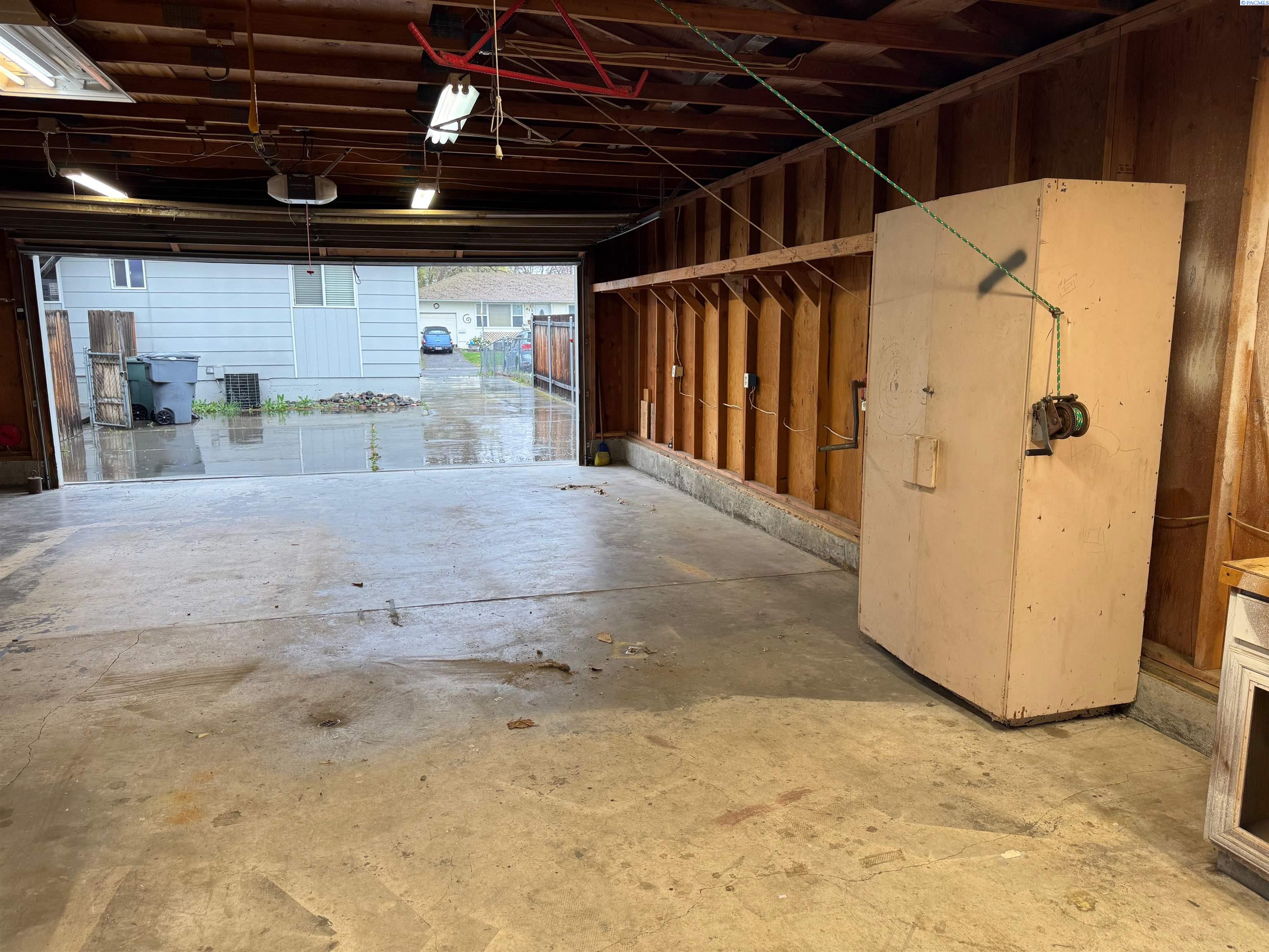 612 Blue St, Richland, WA 99354