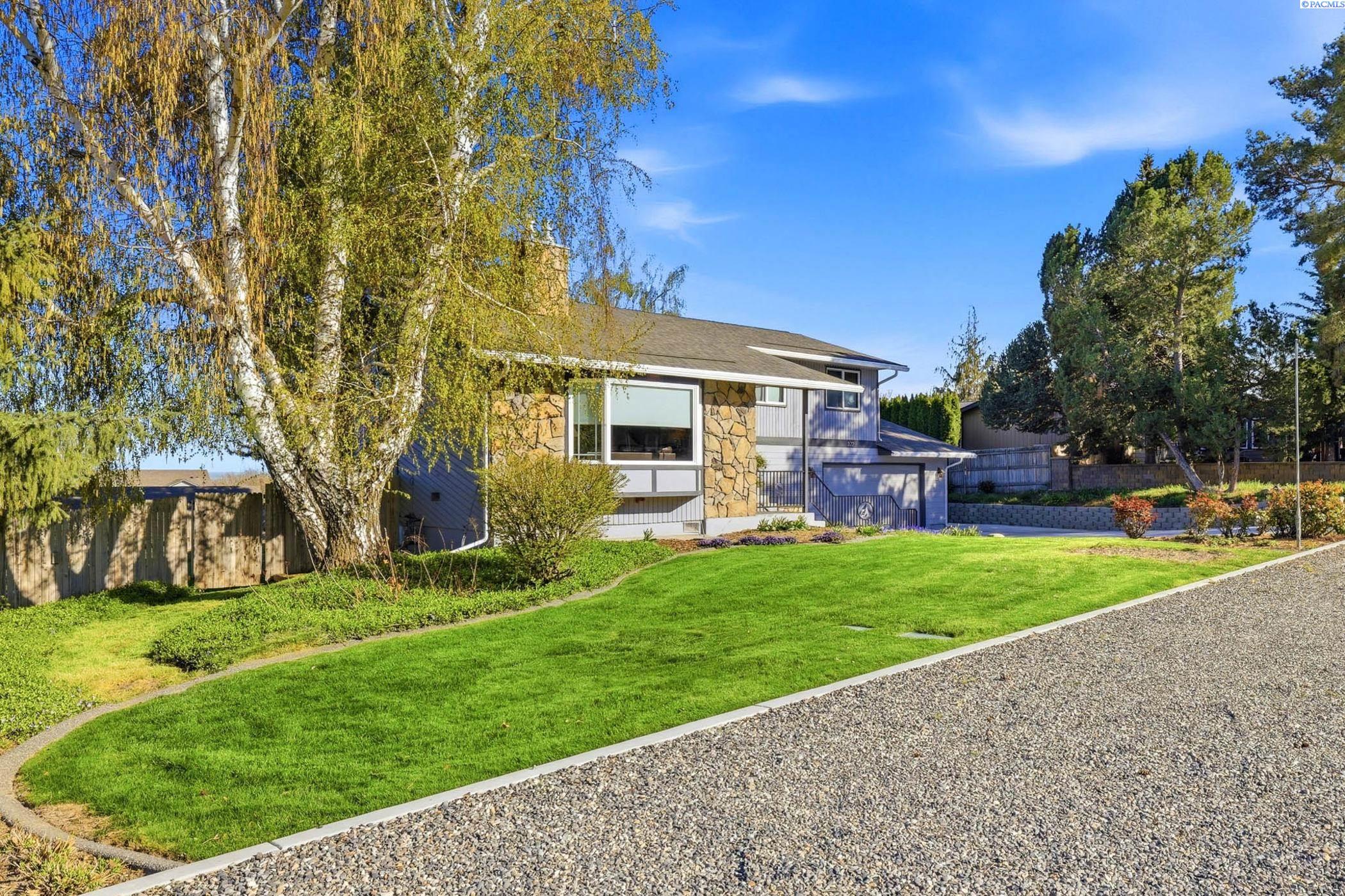 322 36th Pl, Kennewick, WA 99337