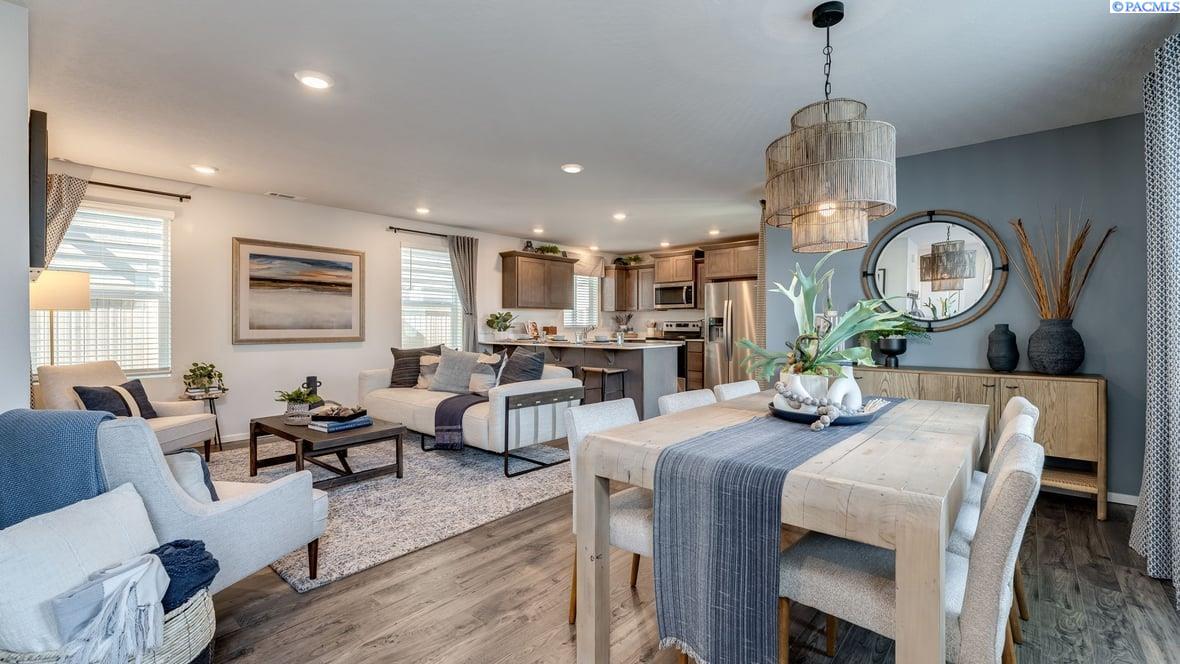 6436 Polar Dr, Pasco, WA 99301