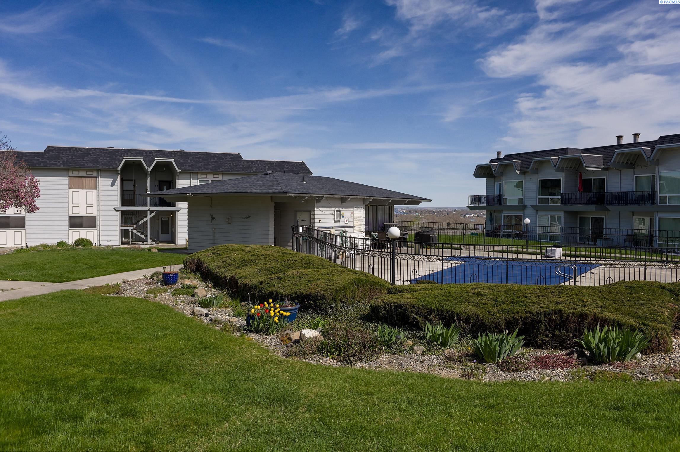 2401 Canal Dr Apt 2a, Kennewick, WA 99336