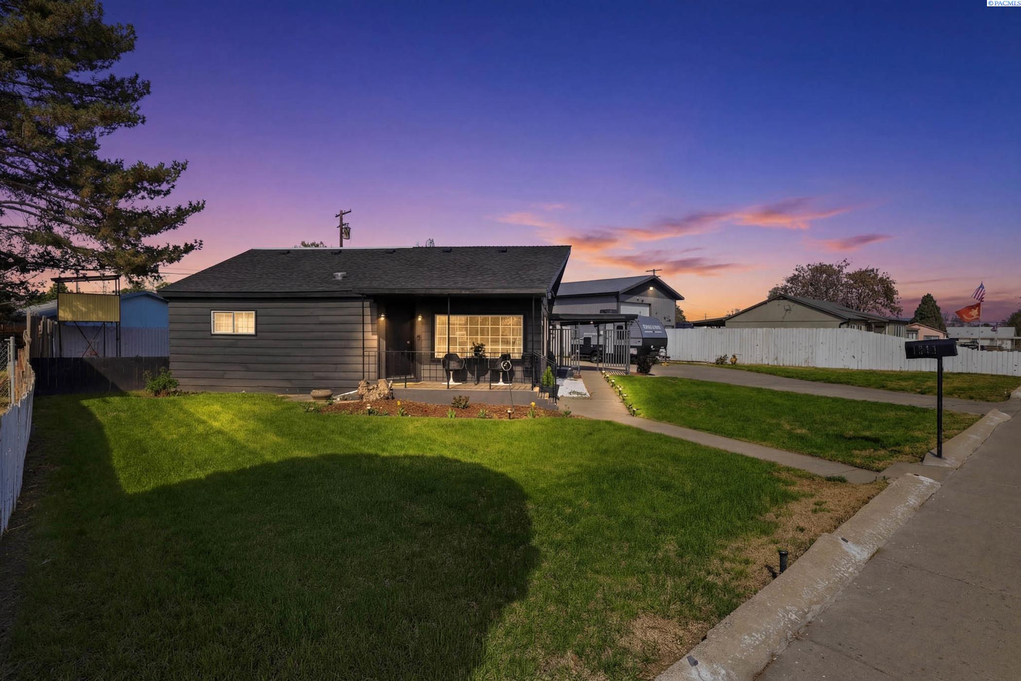 1207 Sanford Ave, Richland, WA 99354