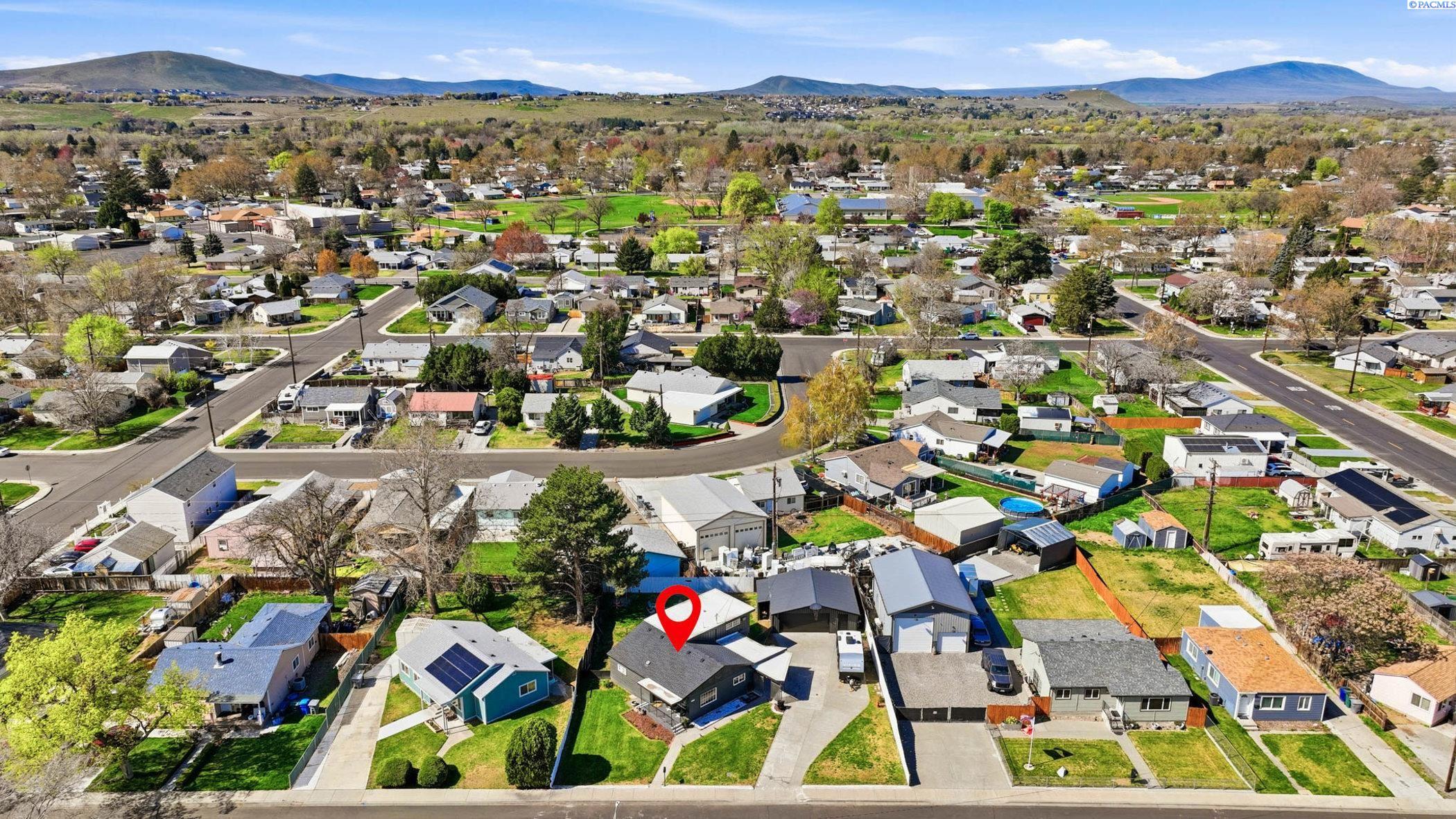 1207 Sanford Ave, Richland, WA 99354