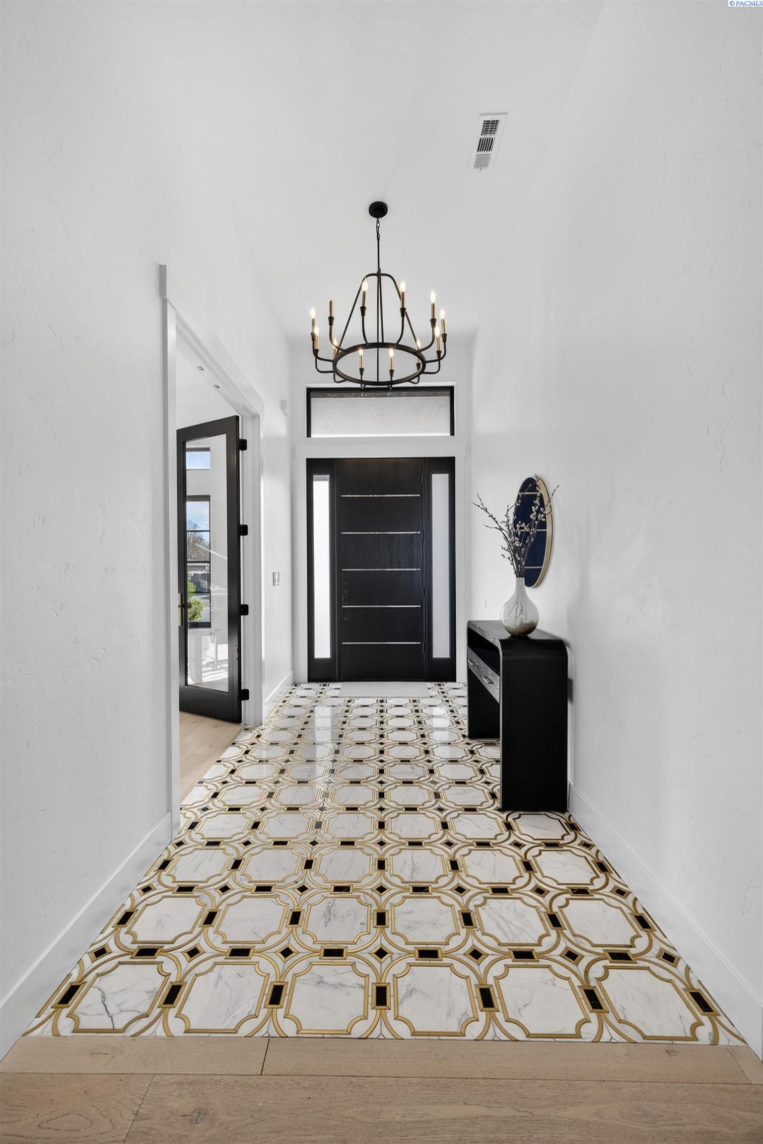 3408 Royce Dr, Pasco, WA 99301