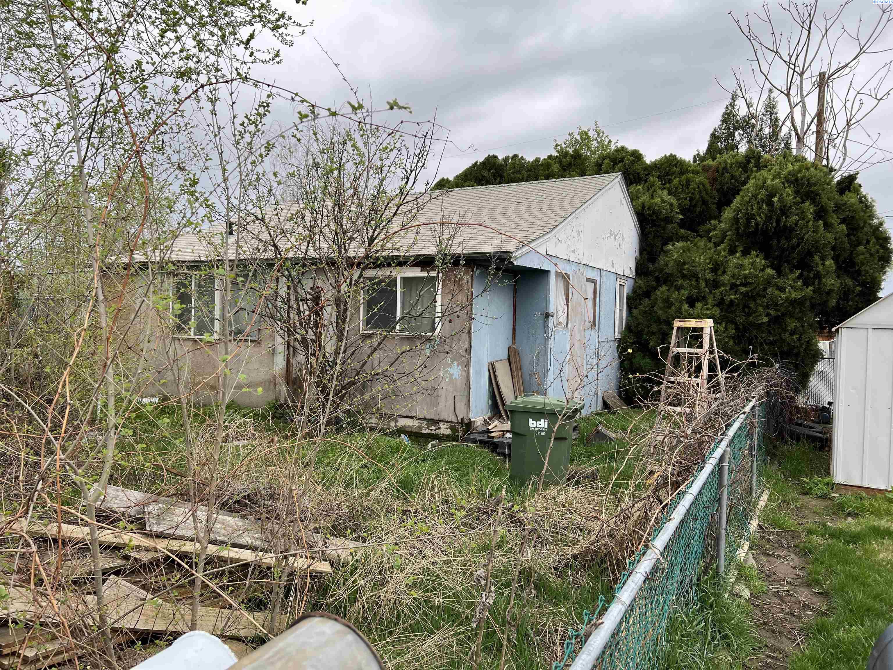 1908 Rainier Pl, Kennewick, WA 99337