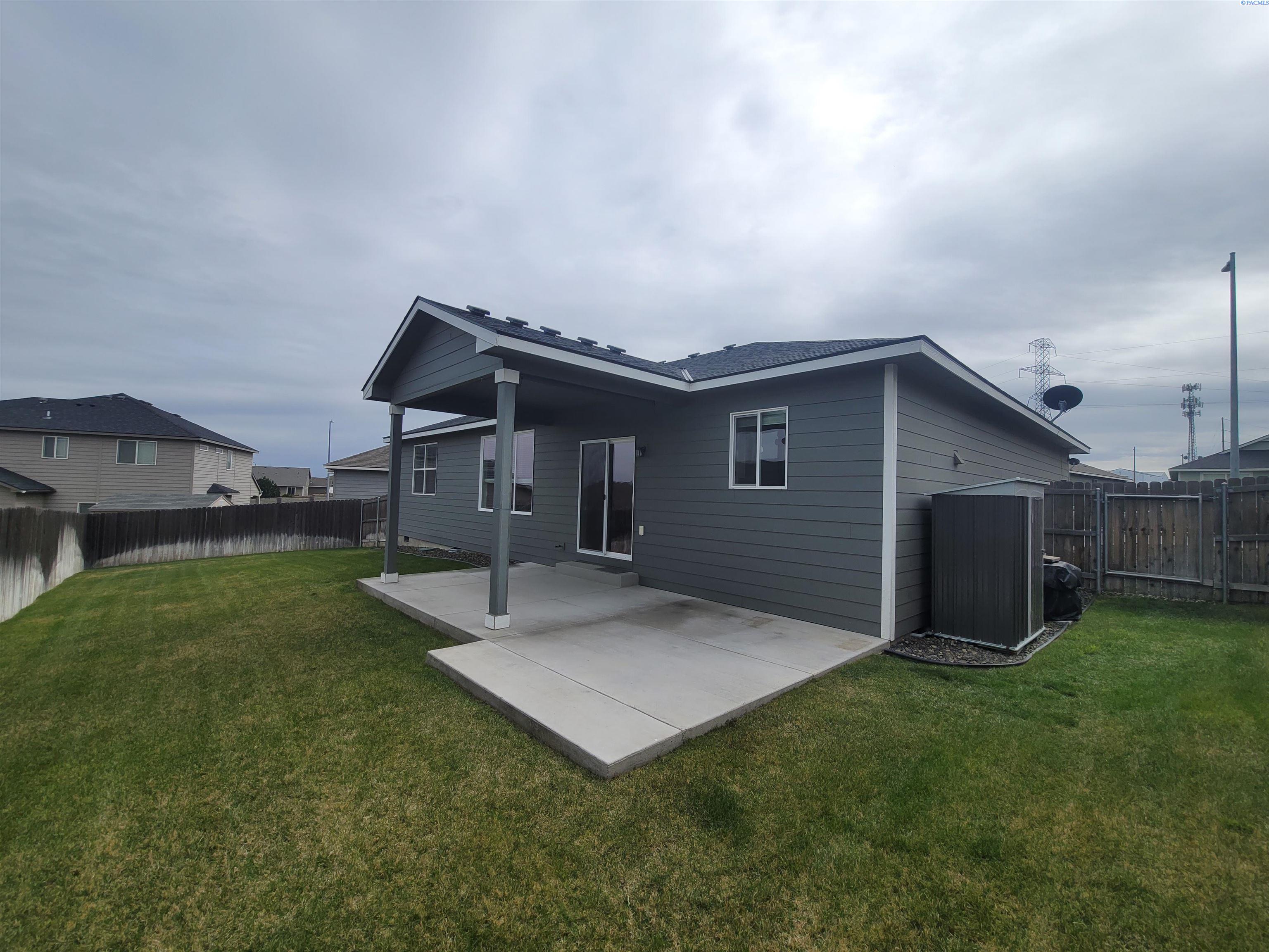 6018 41st Ave, Kennewick, WA 99338