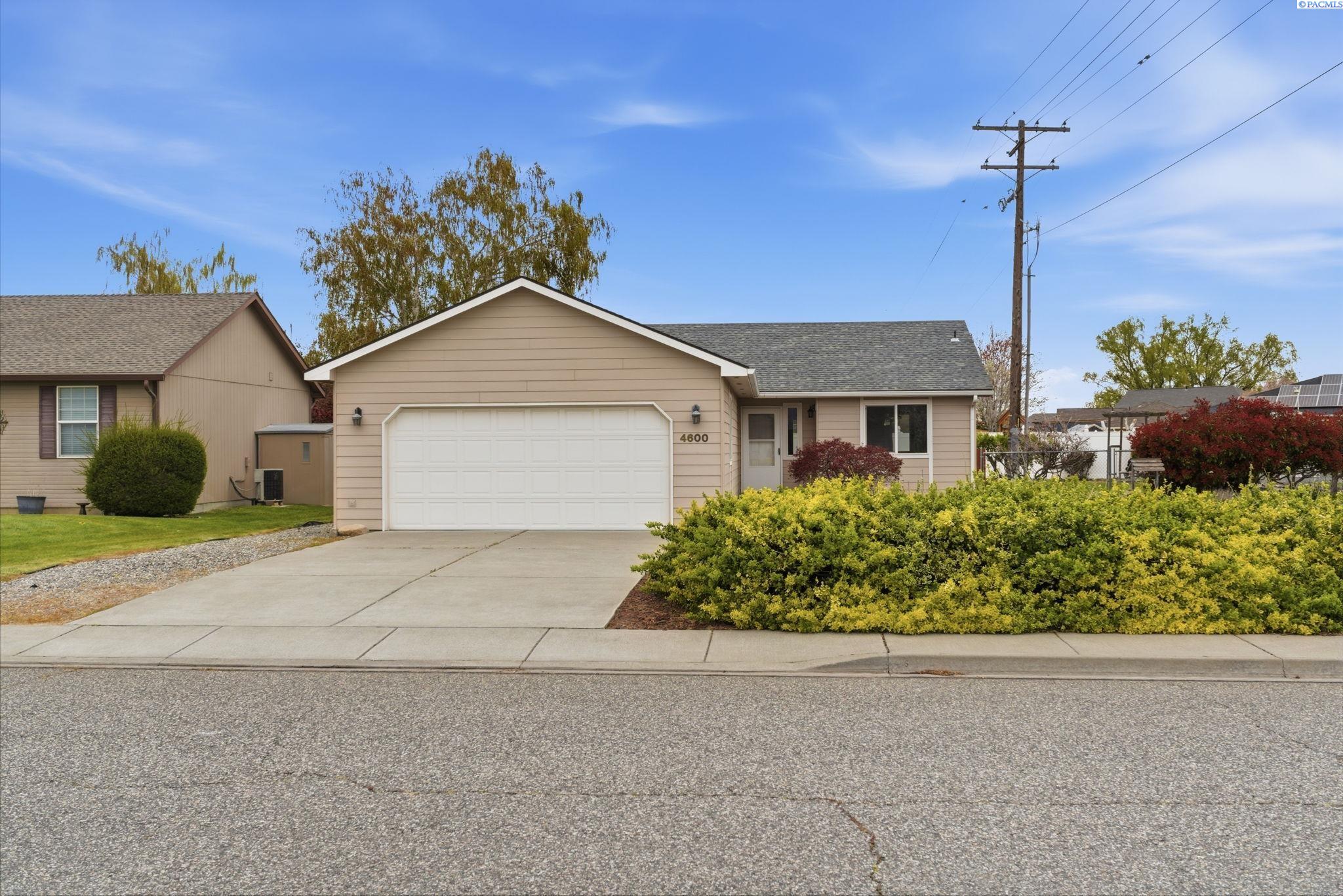 4600 Kendall Way, West Richland, WA 99353