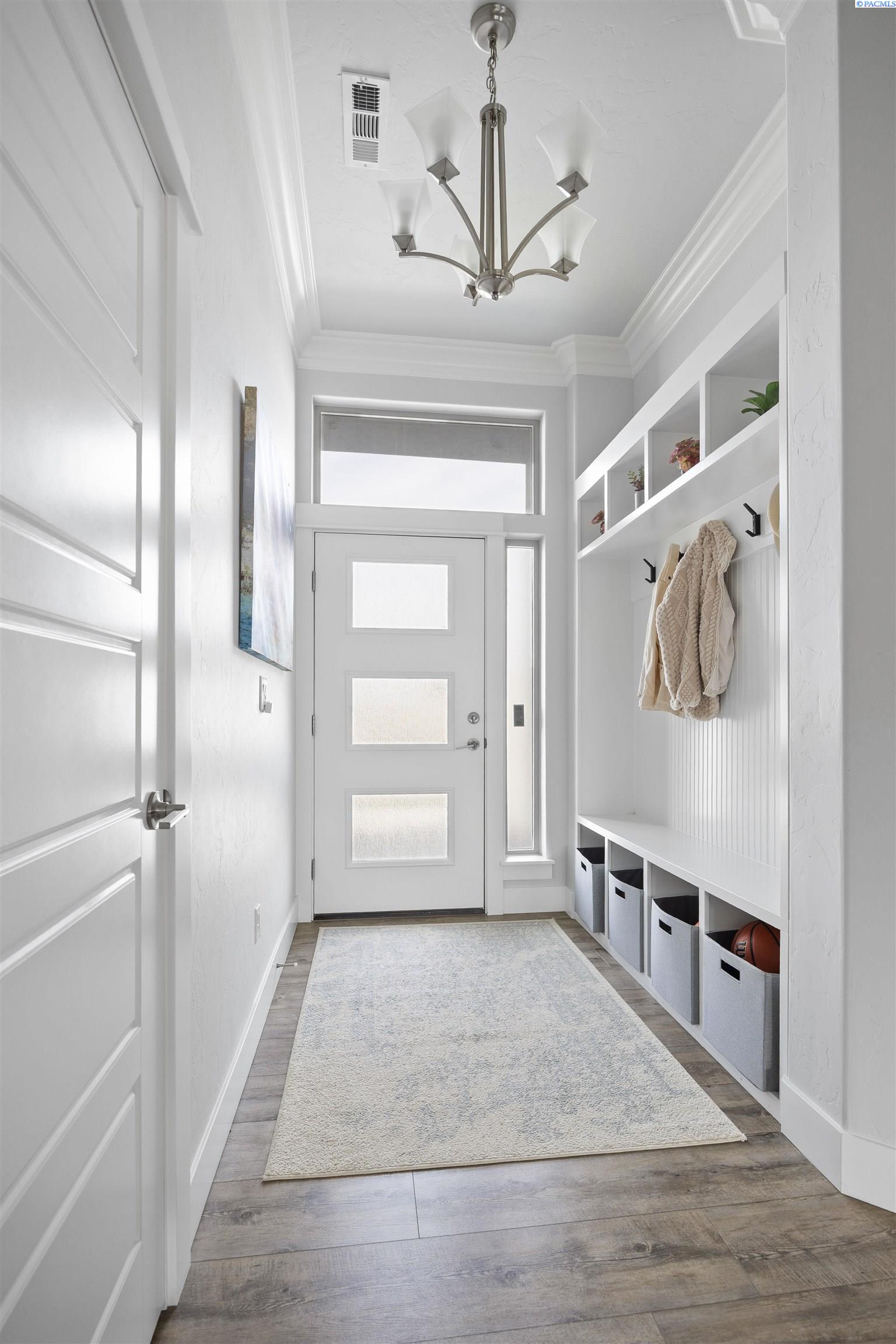 7185 Corsica St, West Richland, WA 99353