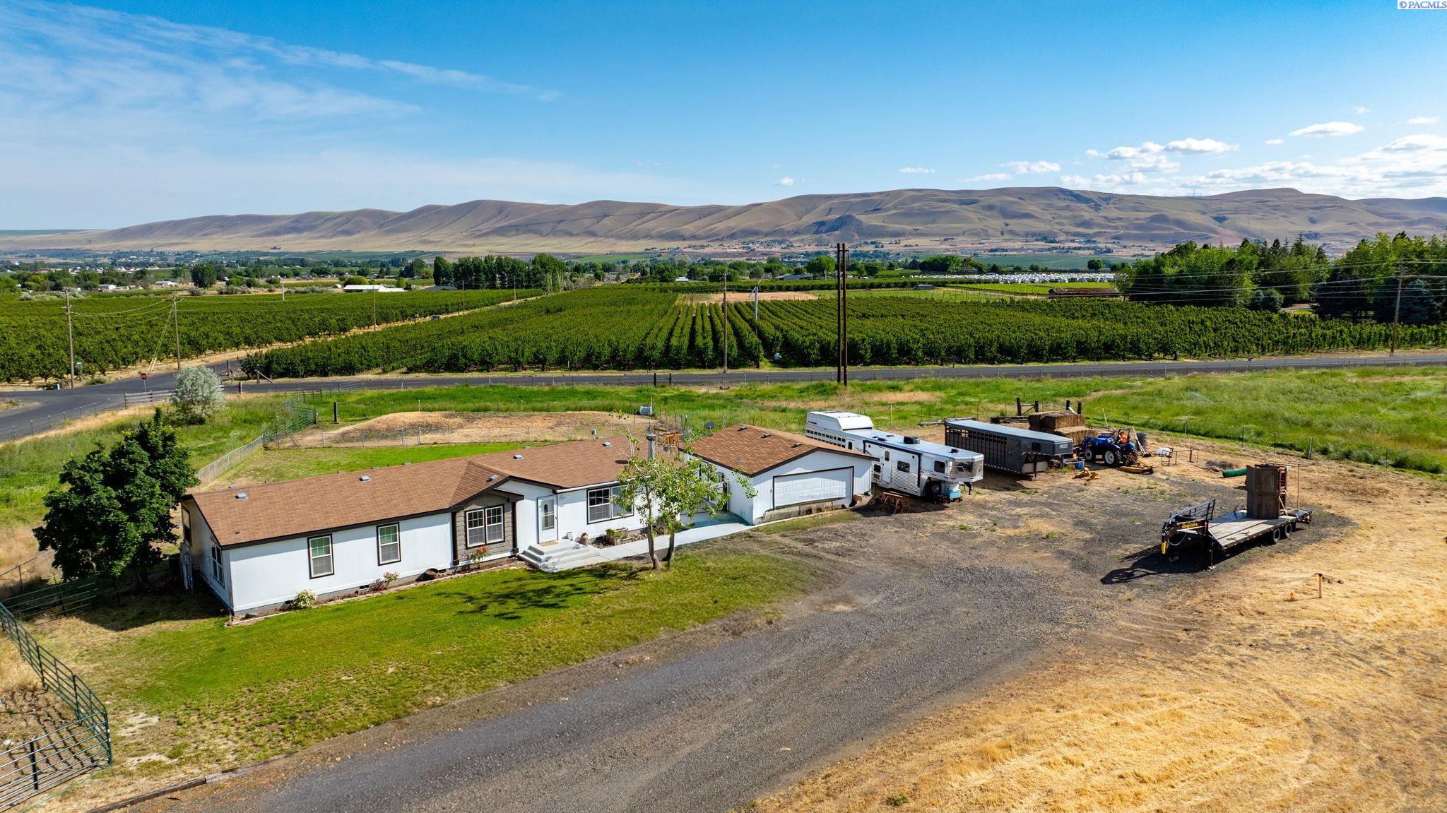 61610 Whan Rd, Benton City, WA 99320