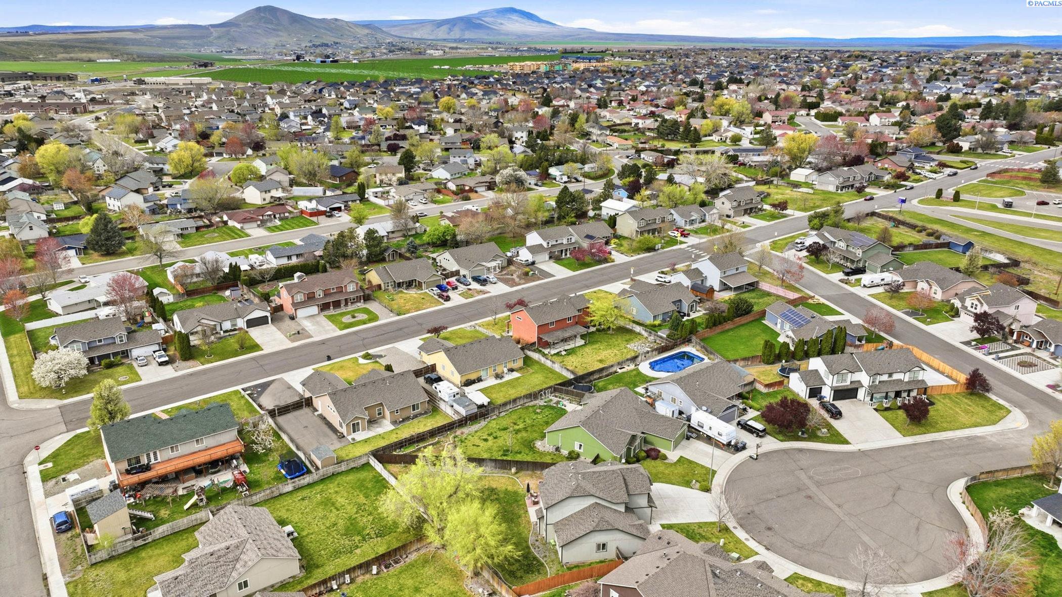 3006 Hermandt Ct, West Richland, WA 99353