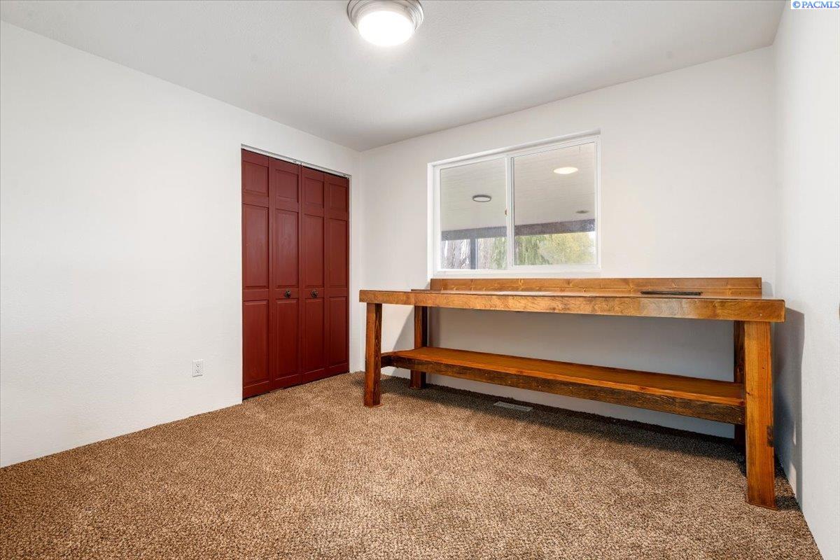 168802 W Johnson Rd