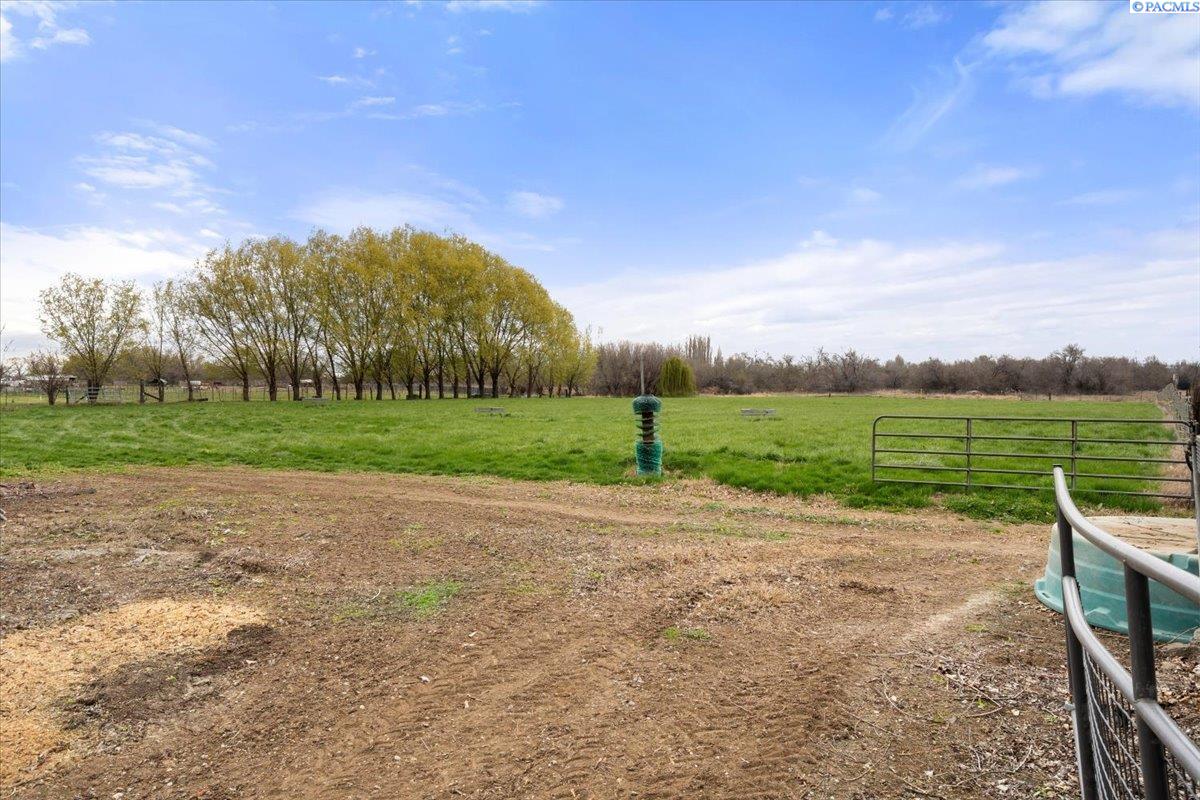 168802 W Johnson Rd
