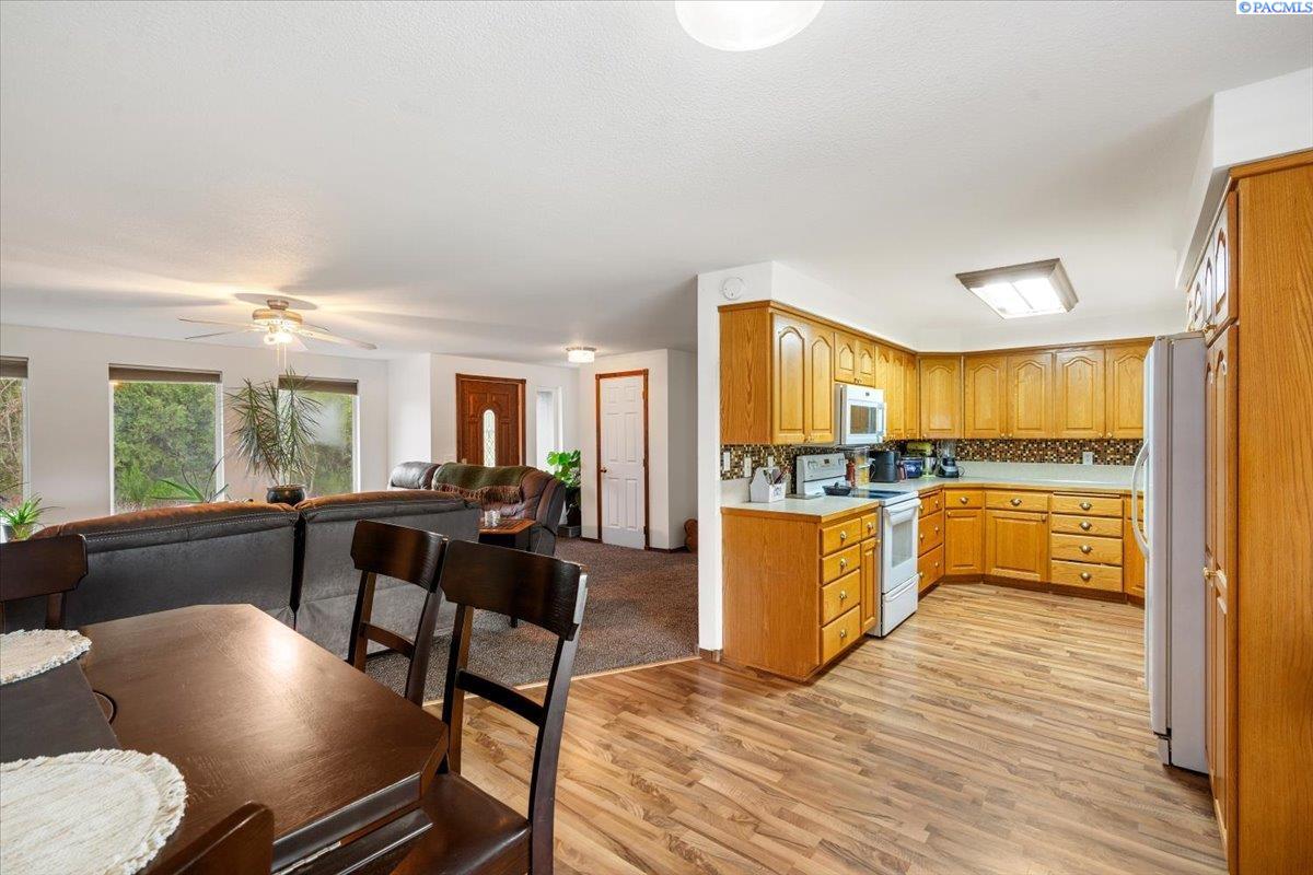 168802 W Johnson Rd