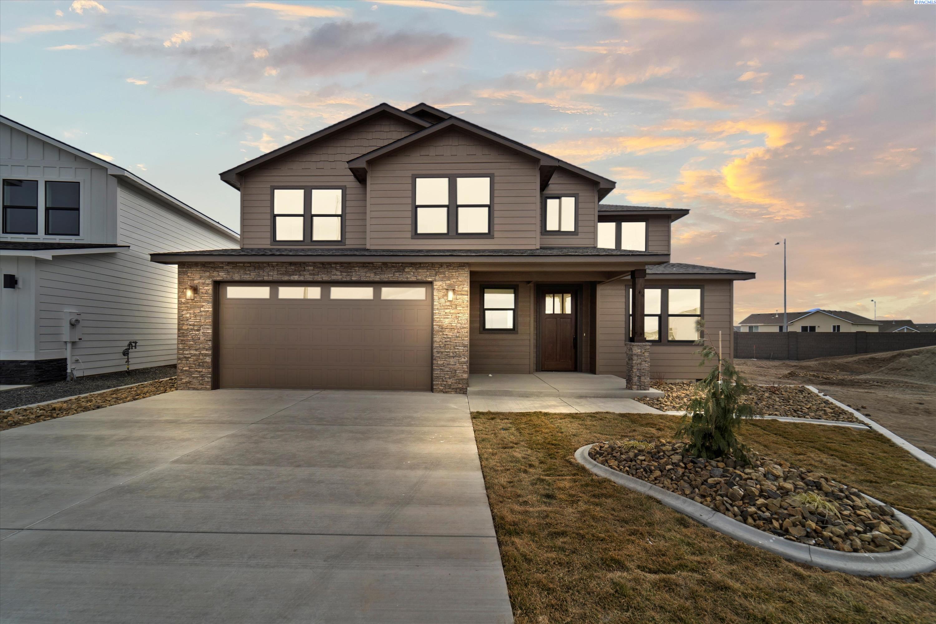 8406 Silver Mound Dr, Pasco WA 99301