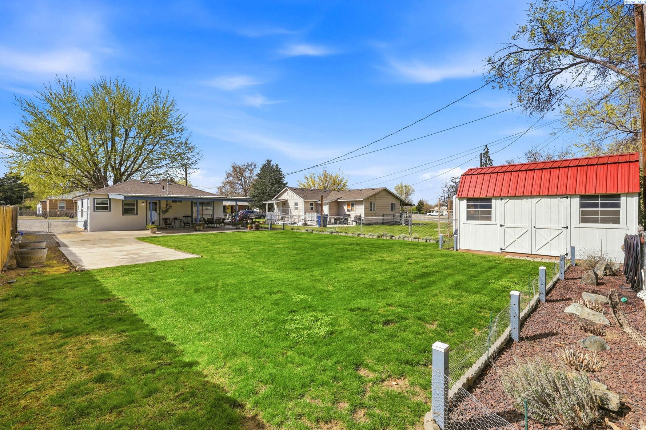 24 Jean St, Kennewick, WA 99336
