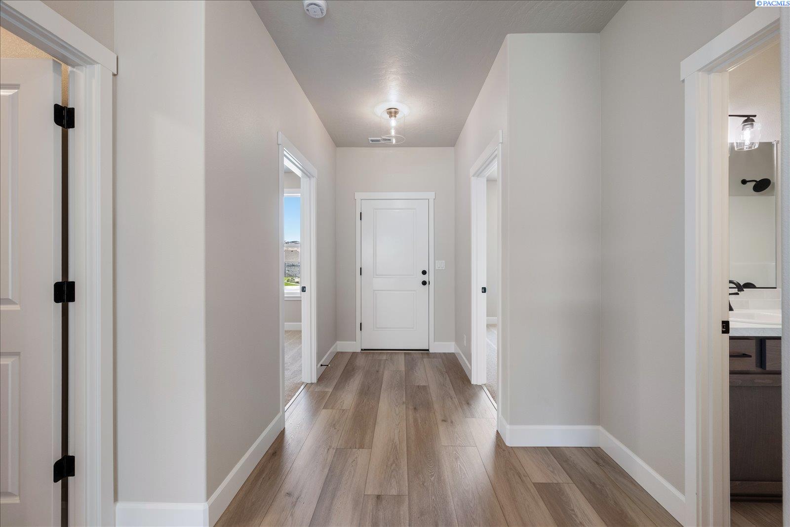 7243 W 29th Pl, Kennewick, WA 99338