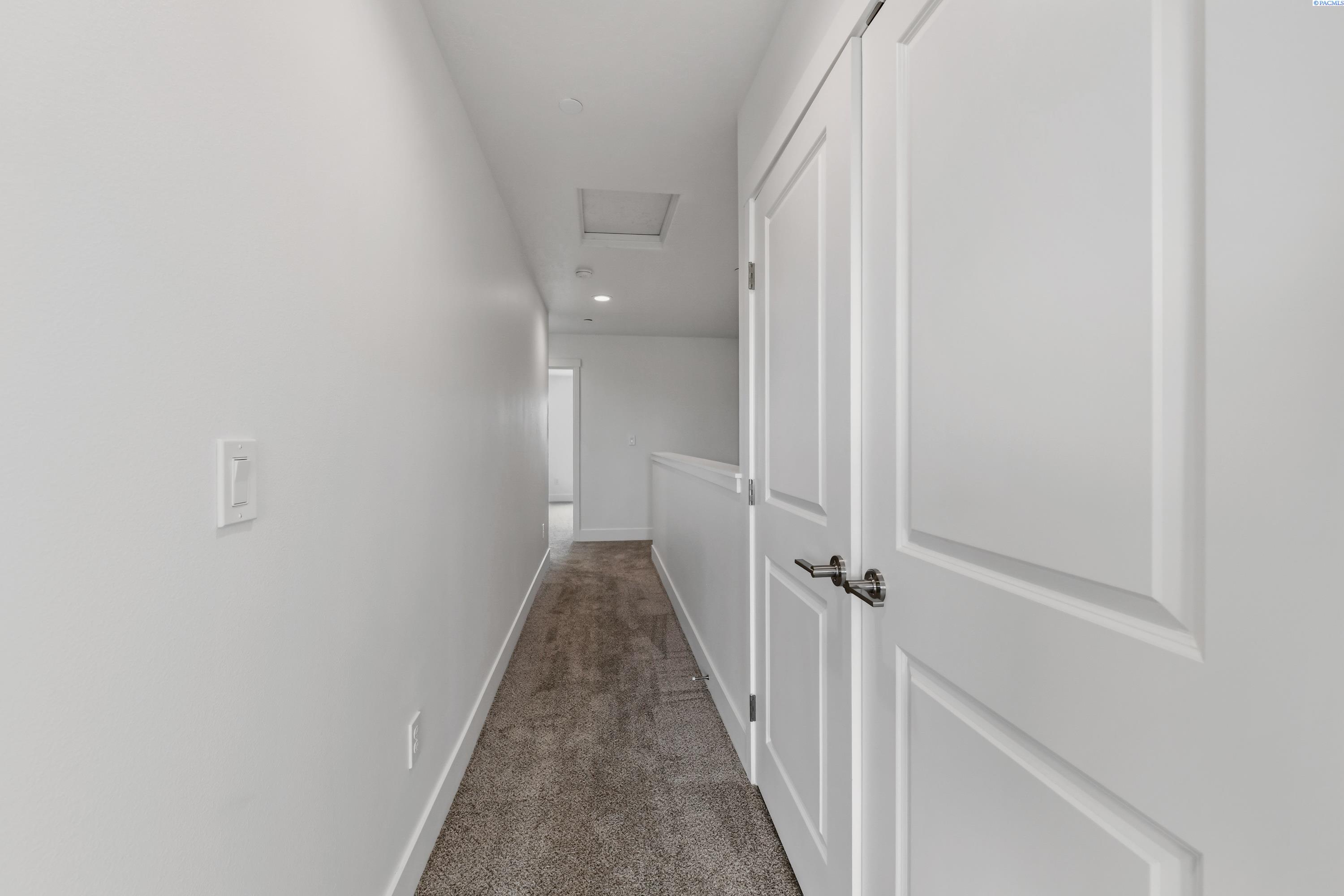 4505 Road 114 , Pasco, WA 99301