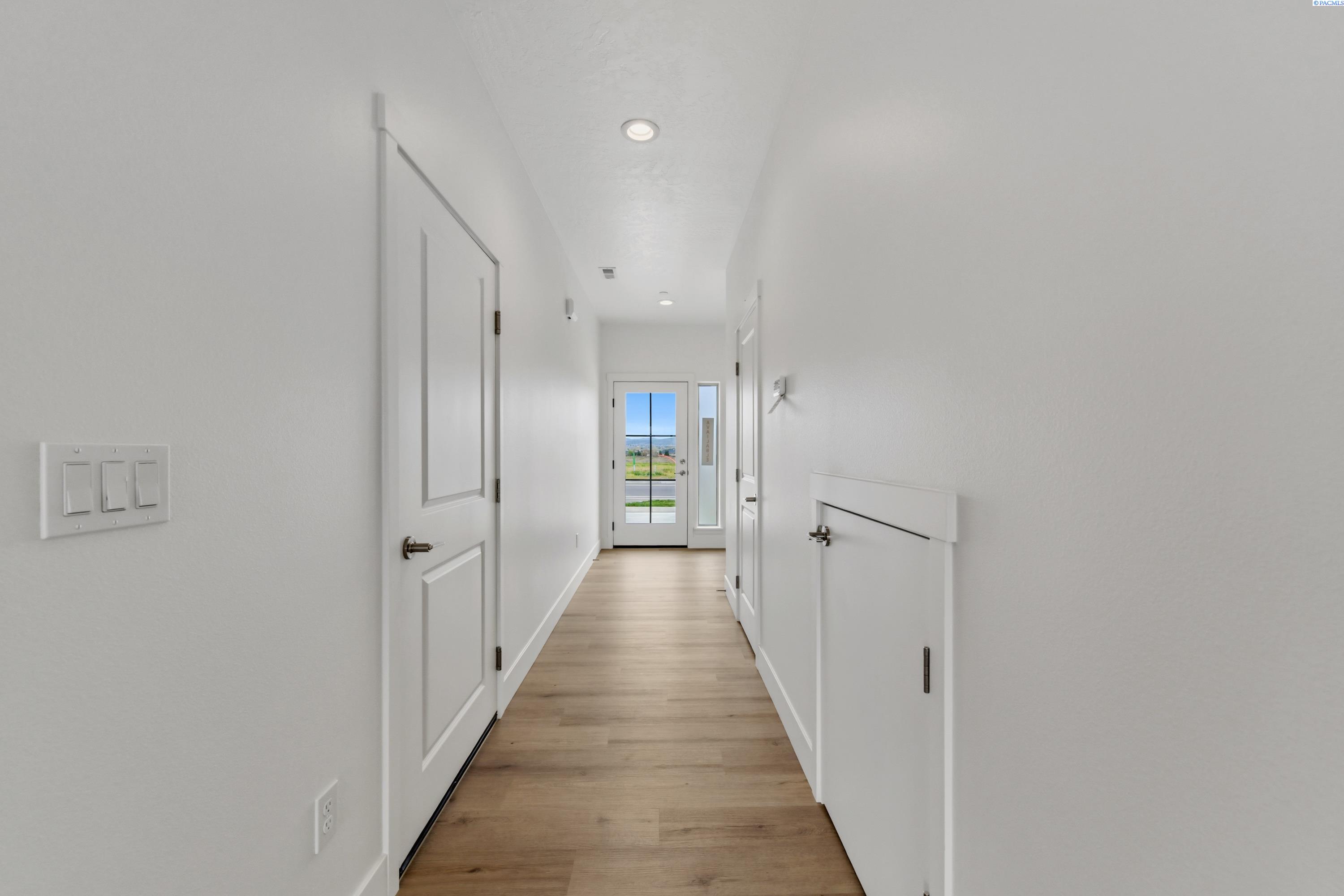 4505 Road 114 , Pasco, WA 99301